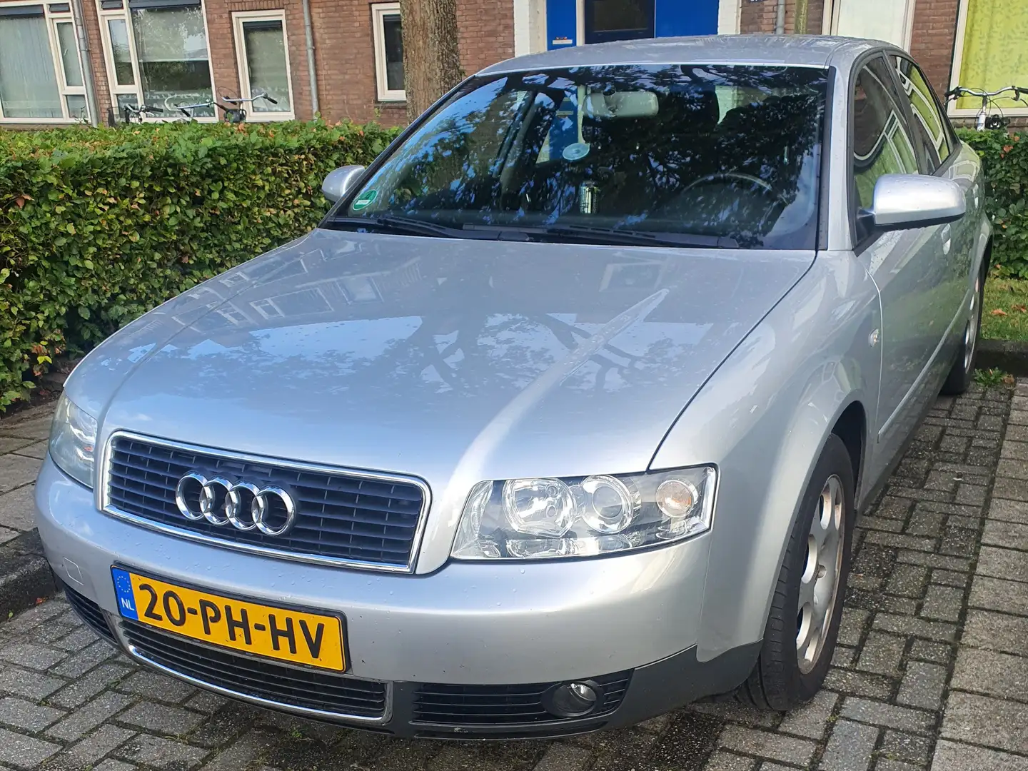 Audi A4 A4 2.4 MT Zilver - 1