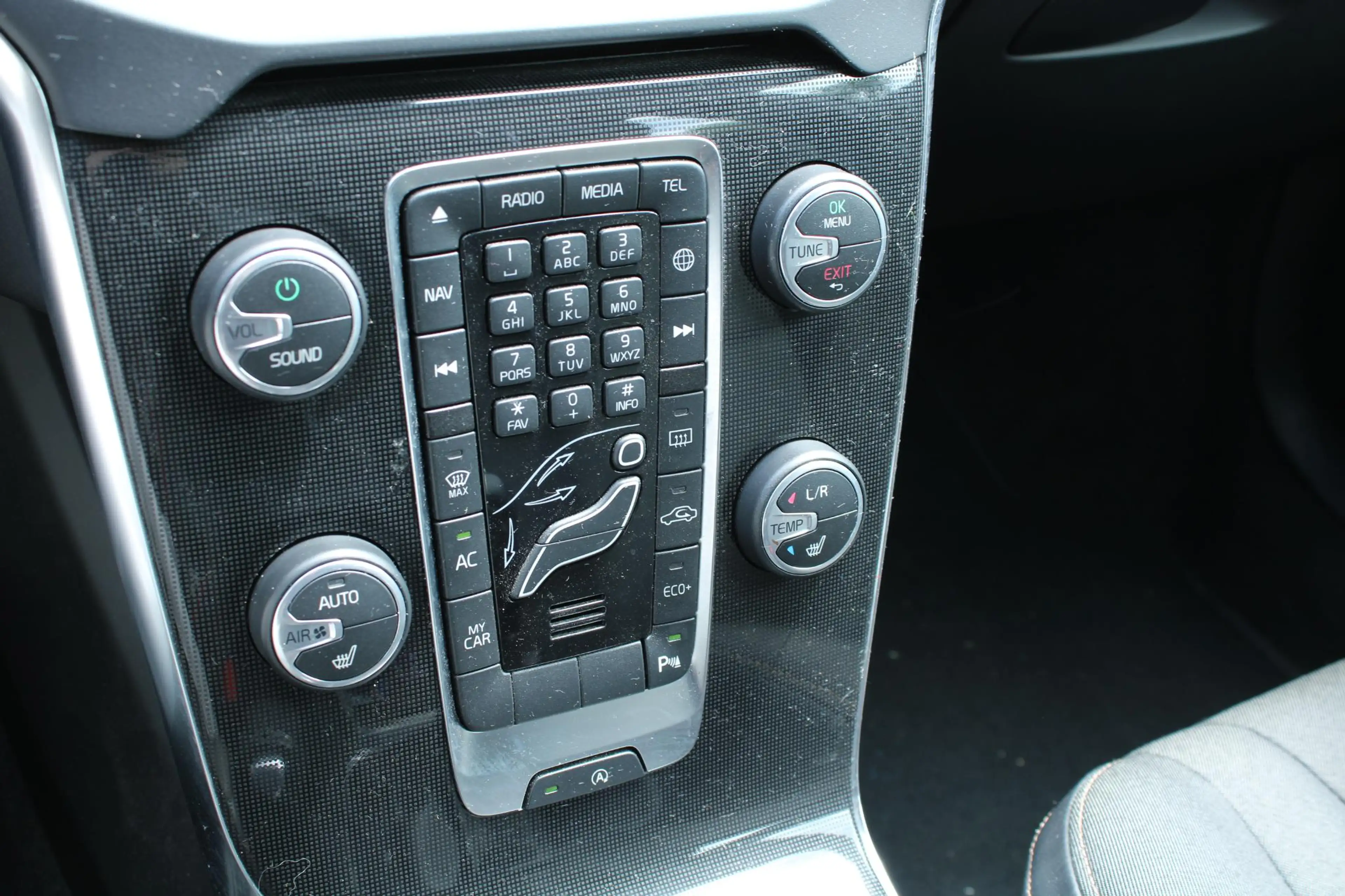 Volvo V40 Cross Country T3Automaat Nordic+ | Interieur Voorverwarming| Ver — photo 15