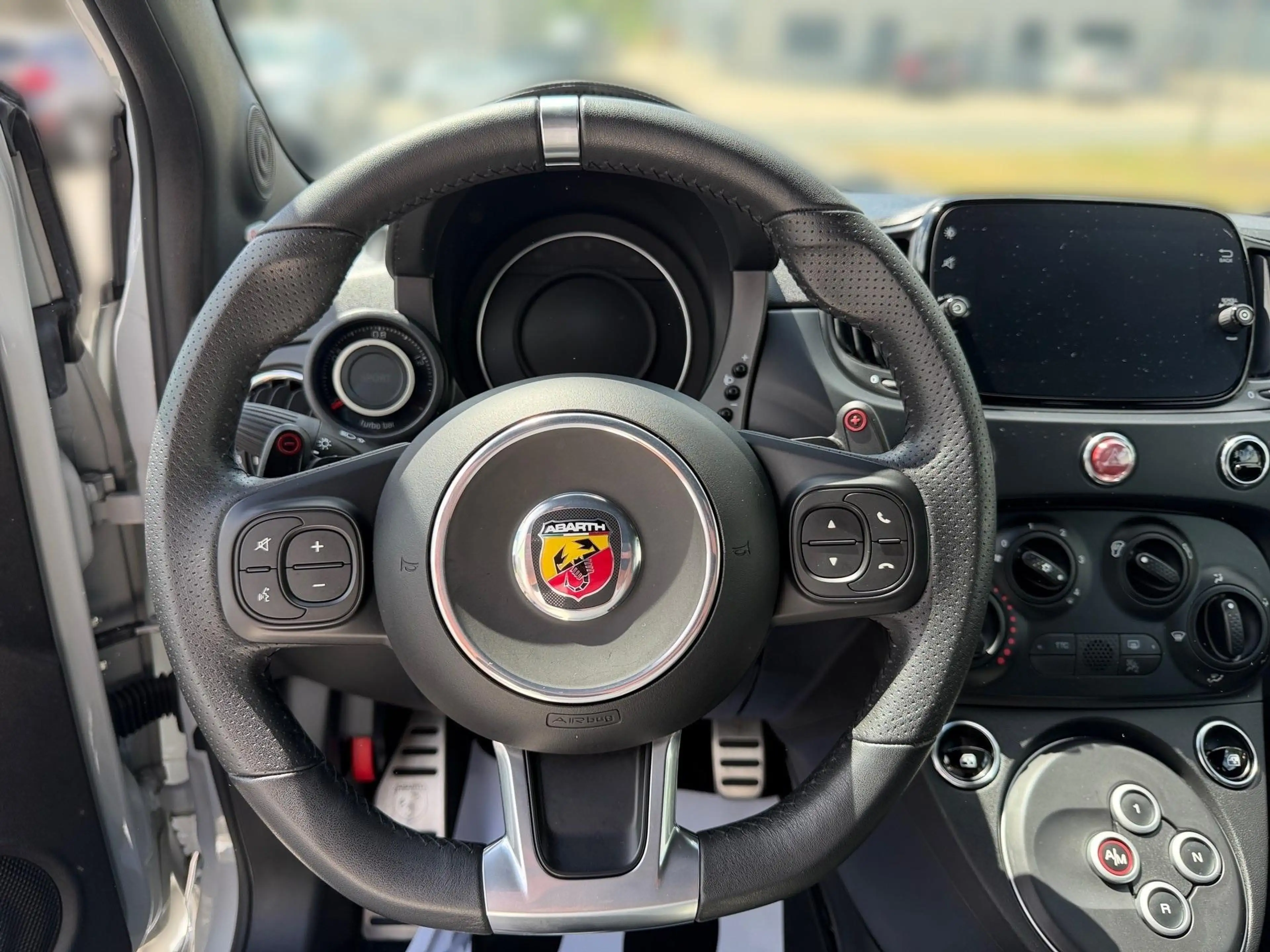 Abarth 595 1.4 T-Jet 16V beats Audio 121 kW (165 PS), Auto... — photo 9