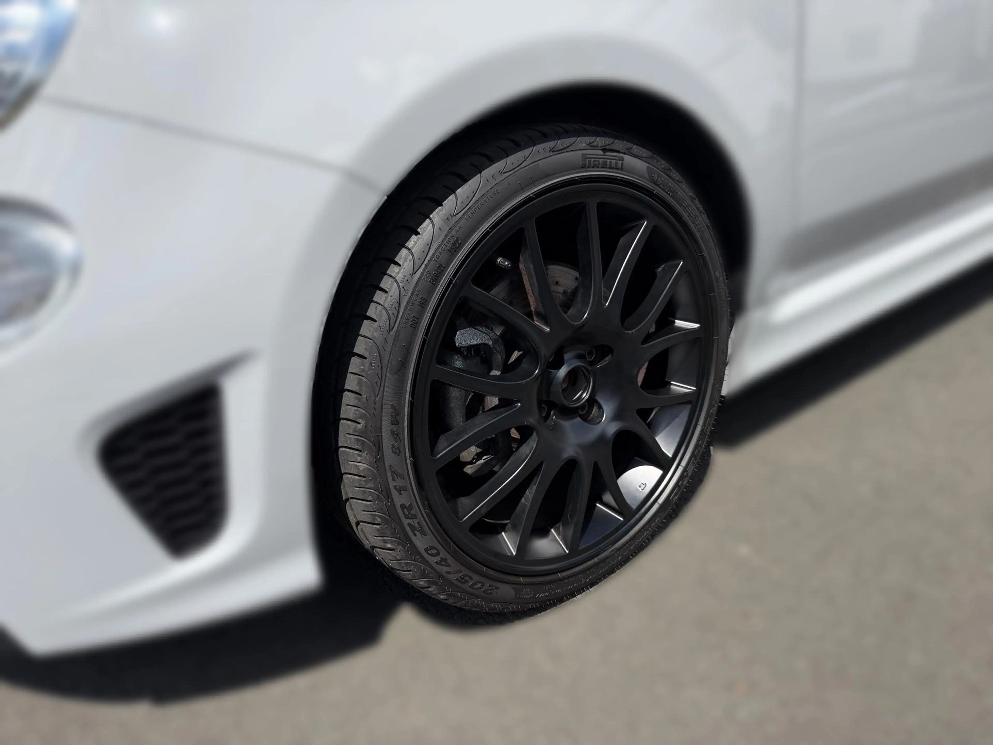 Abarth 595 1.4 T-Jet 16V beats Audio 121 kW (165 PS), Auto... — photo 12