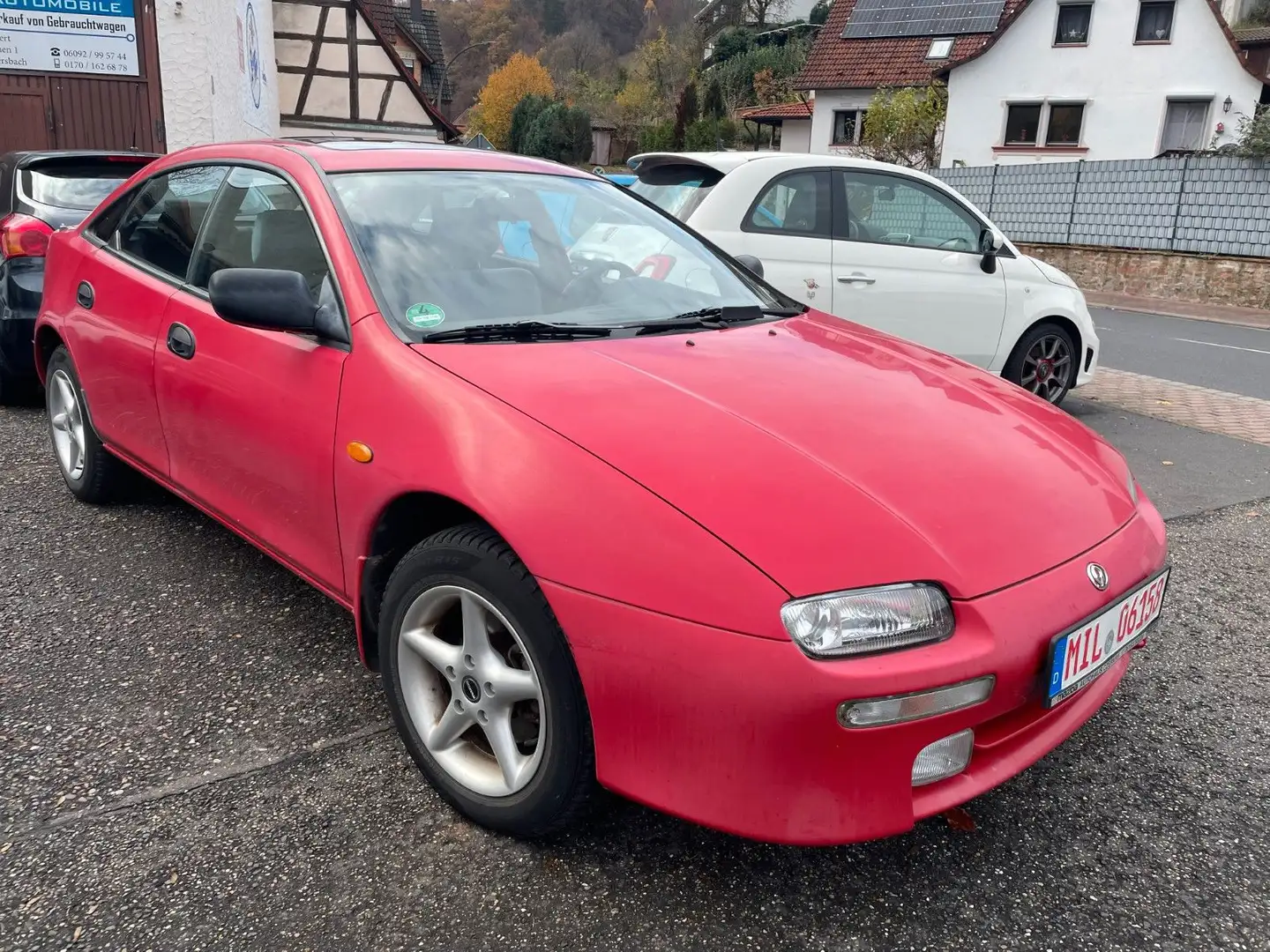 Mazda 323 F  V6   Automatik Rojo - 2