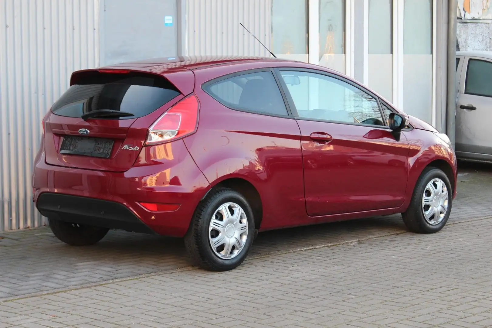 Ford Fiesta 1.6 Ti-VCT Automatik+Klimaaut+PDC Rouge - 2