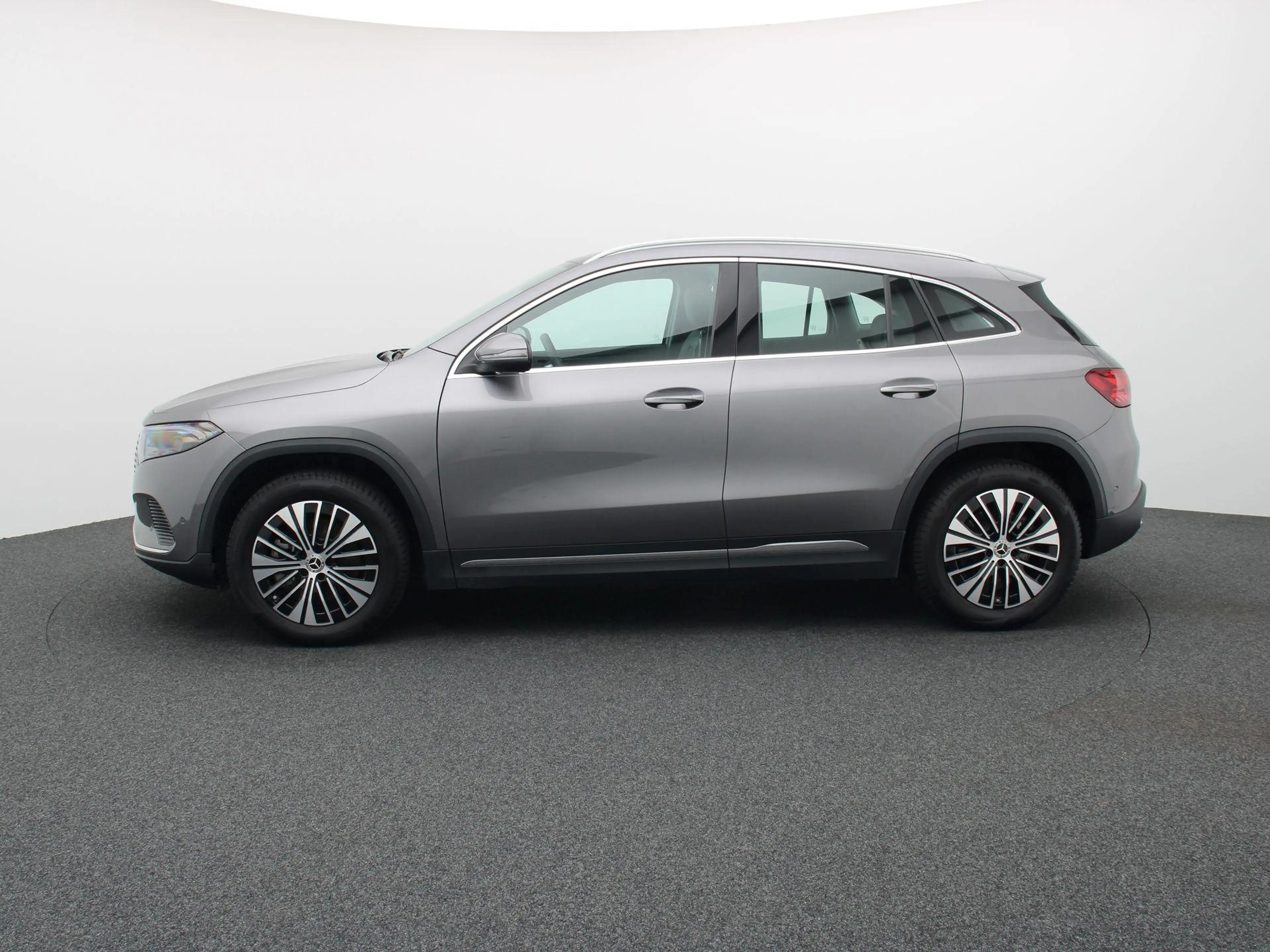 Mercedes-Benz EQA 250 250+ Business Line — photo 4