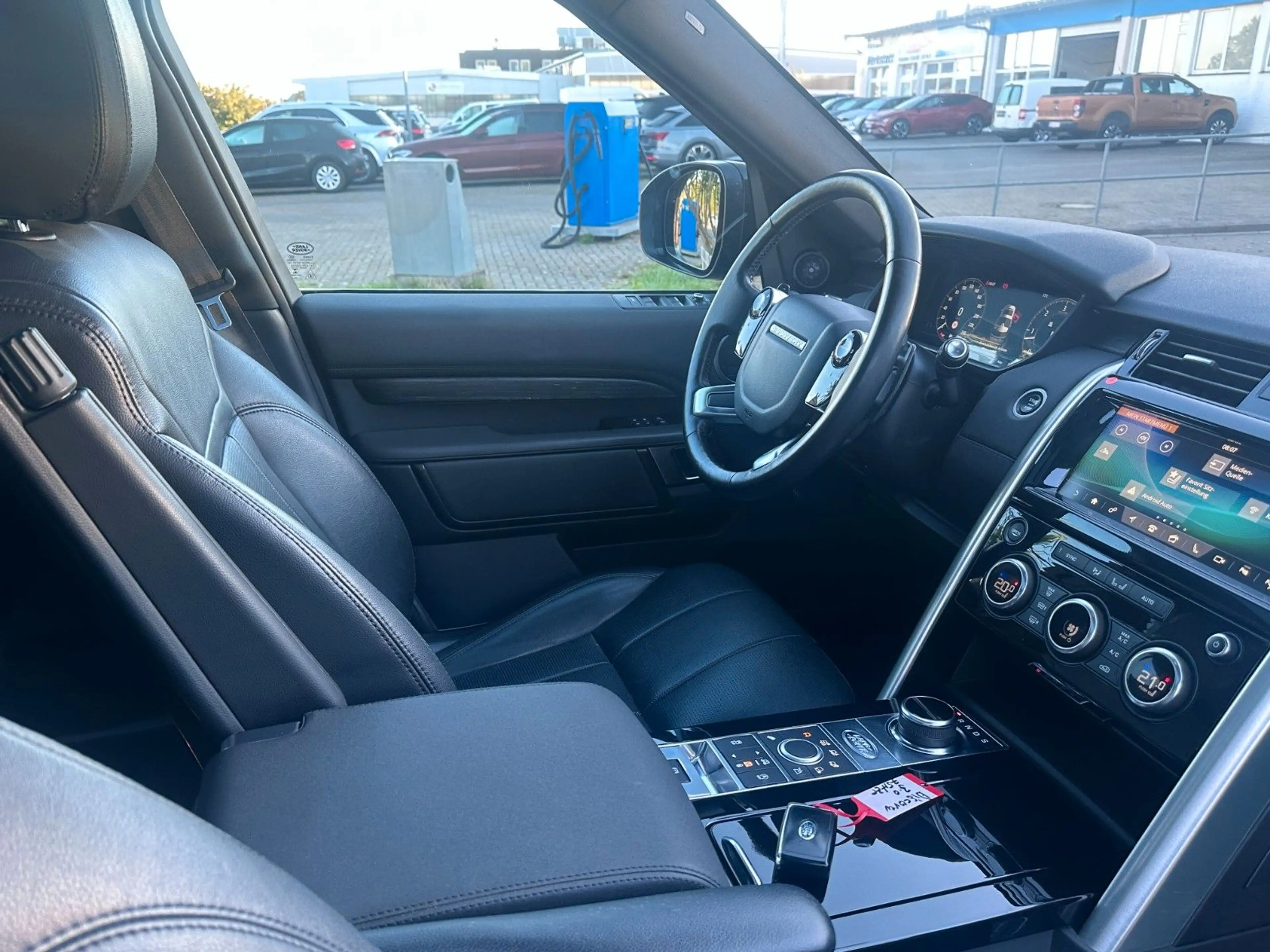 Land Rover Discovery 5 HSE SDV6*7 Sitzer*Panorma*etc — photo 6