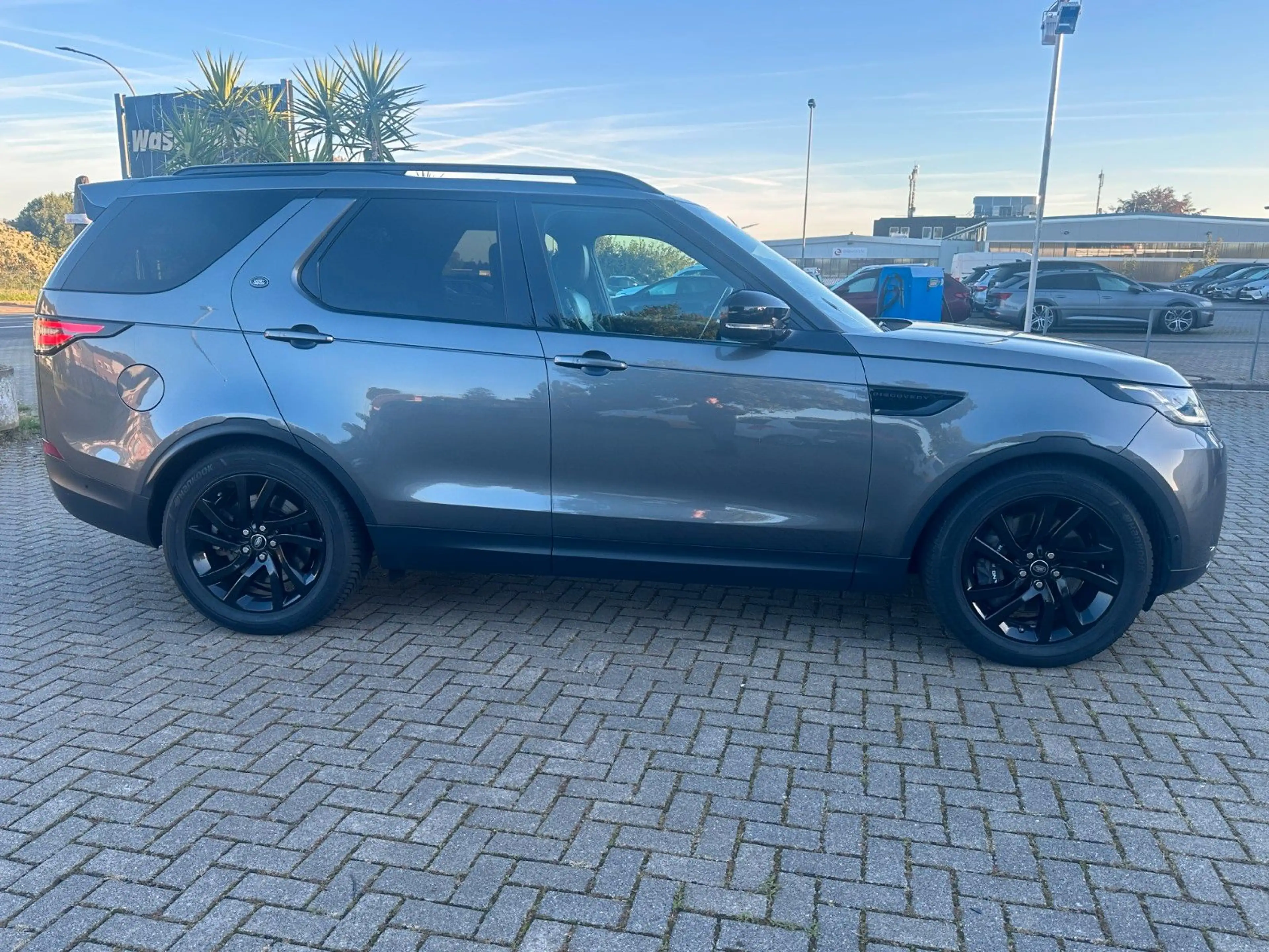 Land Rover Discovery 5 HSE SDV6*7 Sitzer*Panorma*etc — photo 4