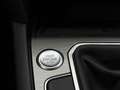 Volkswagen Passat Variant 2.0TDI/NAVI/SITZHEIZUNG/AHK/8FACH Silber - thumbnail 32
