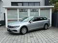 Volkswagen Passat Variant 2.0TDI/NAVI/SITZHEIZUNG/AHK/8FACH Silber - thumbnail 1
