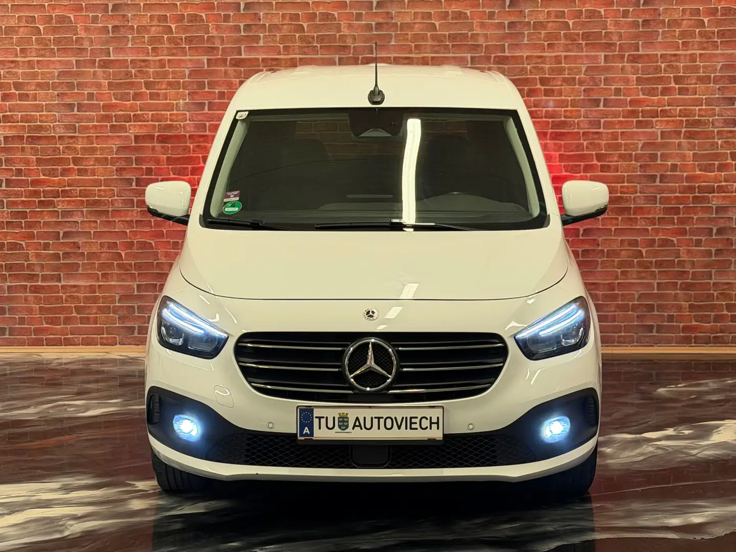 Mercedes-Benz T-Klasse 180 d*Vollausstattung* Weiß - 2