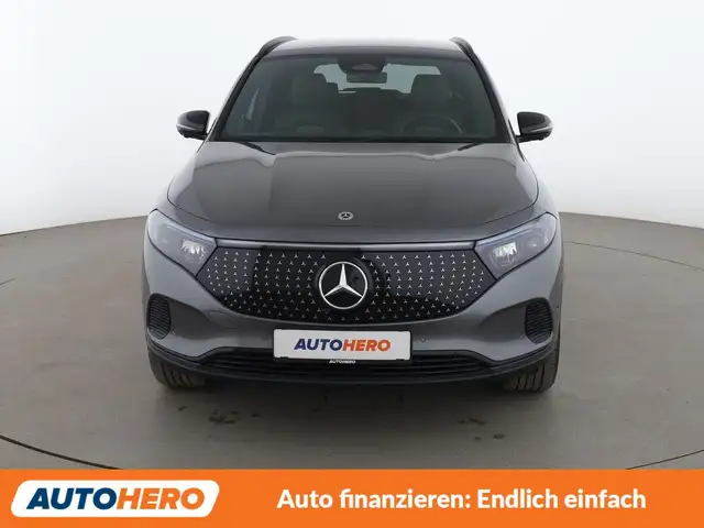 Mercedes-Benz EQA view 9