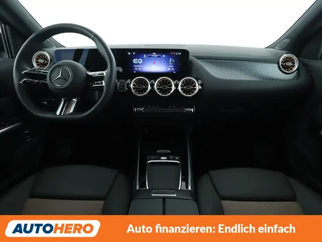 Mercedes-Benz EQA view 12