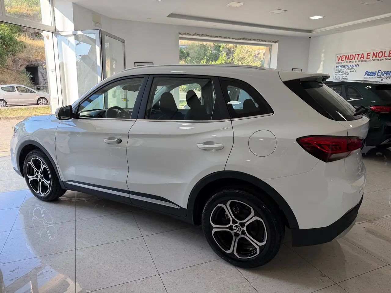 MG ZS