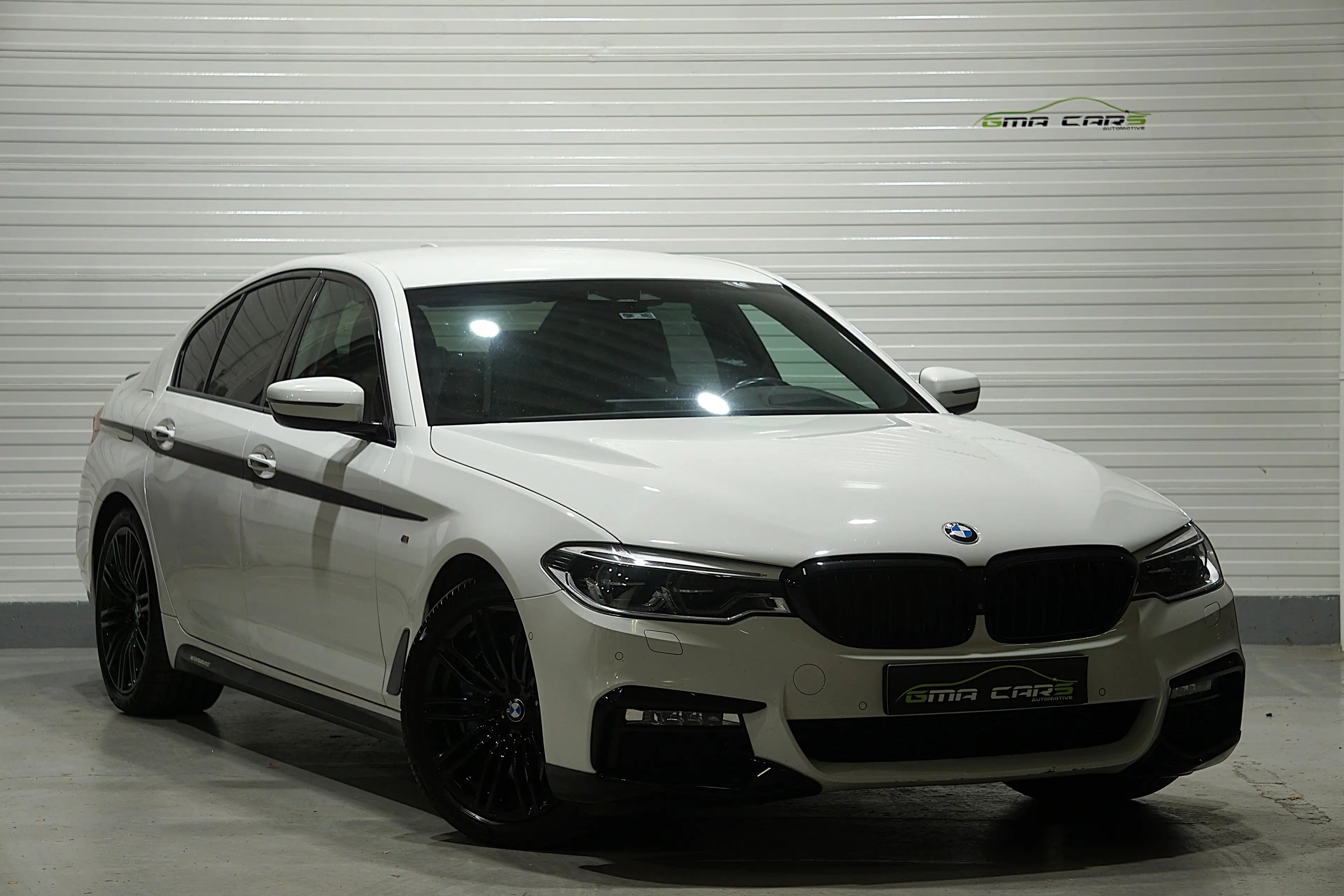 BMW 540 540 dXAS M-Pack-Navi-360°Cam-Keyless-Head-Up-DodeH-Memory-Carplay-Leder — photo 2