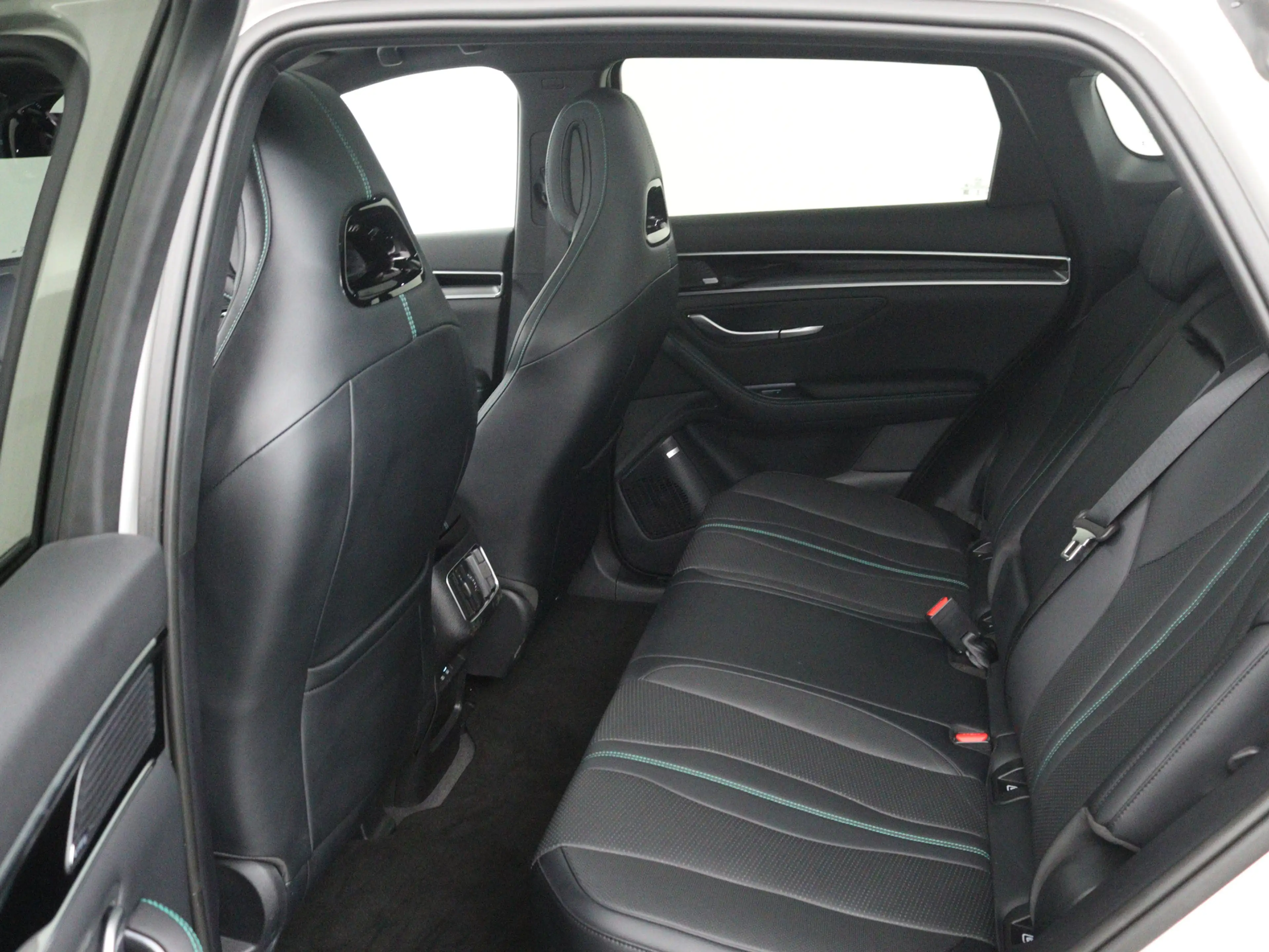 BYD Seal U 1.5 T DM-i AWD Design | Origineel NL! | NAP! | BTW — photo 5