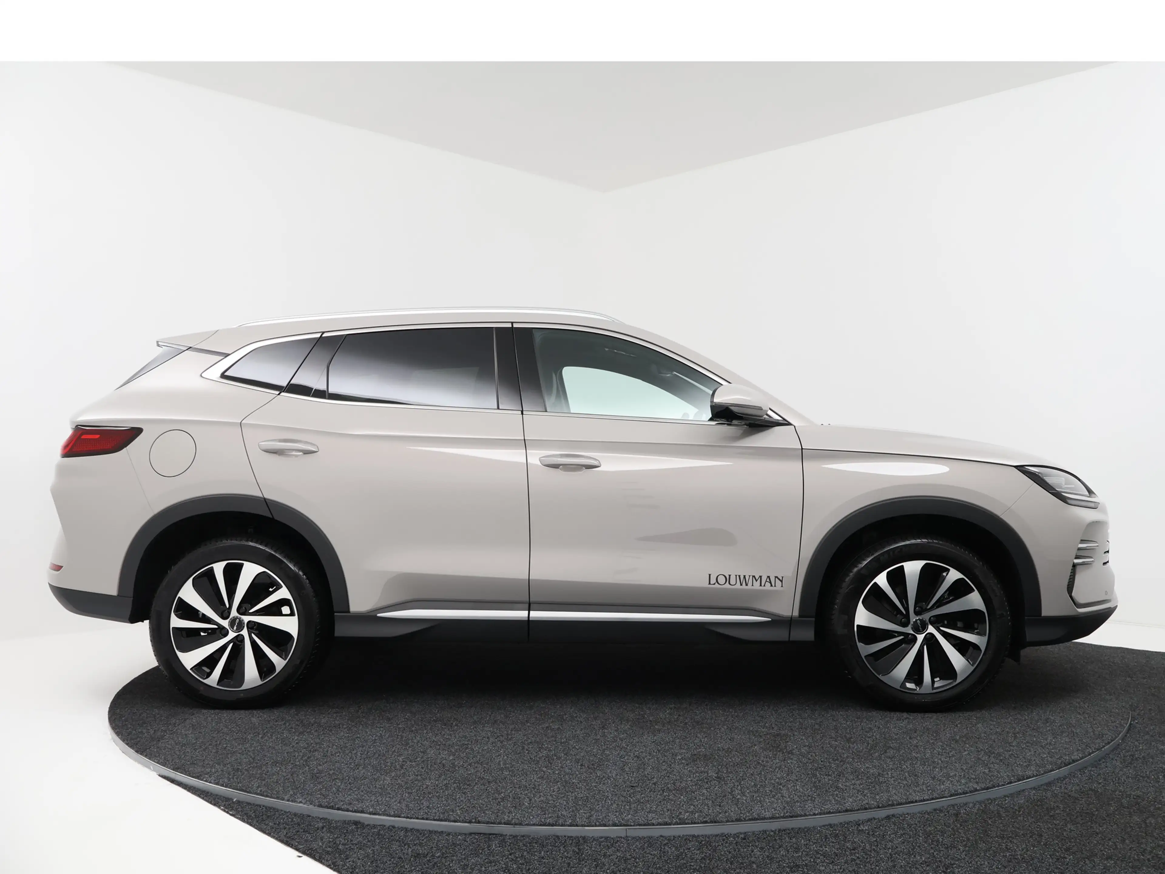BYD Seal U 1.5 T DM-i AWD Design | Origineel NL! | NAP! | BTW — photo 14