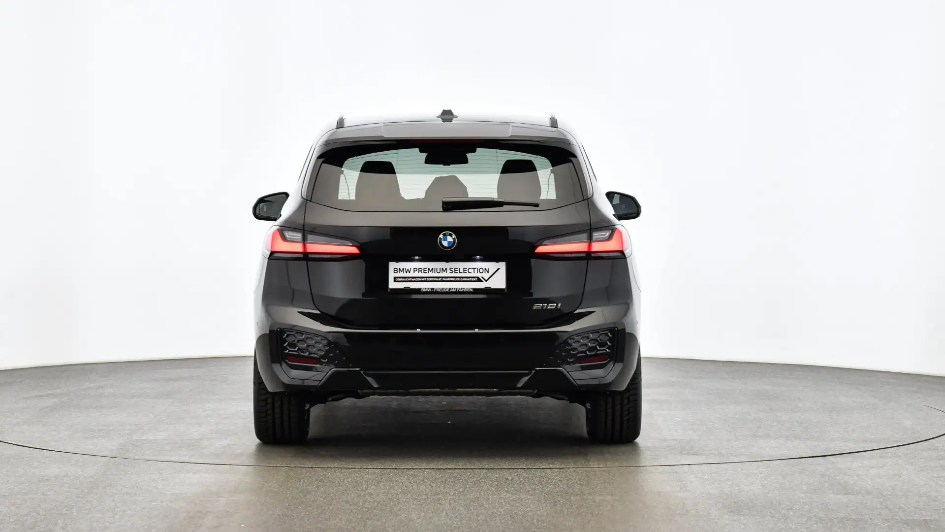 BMW 218 i Schwarz - 2