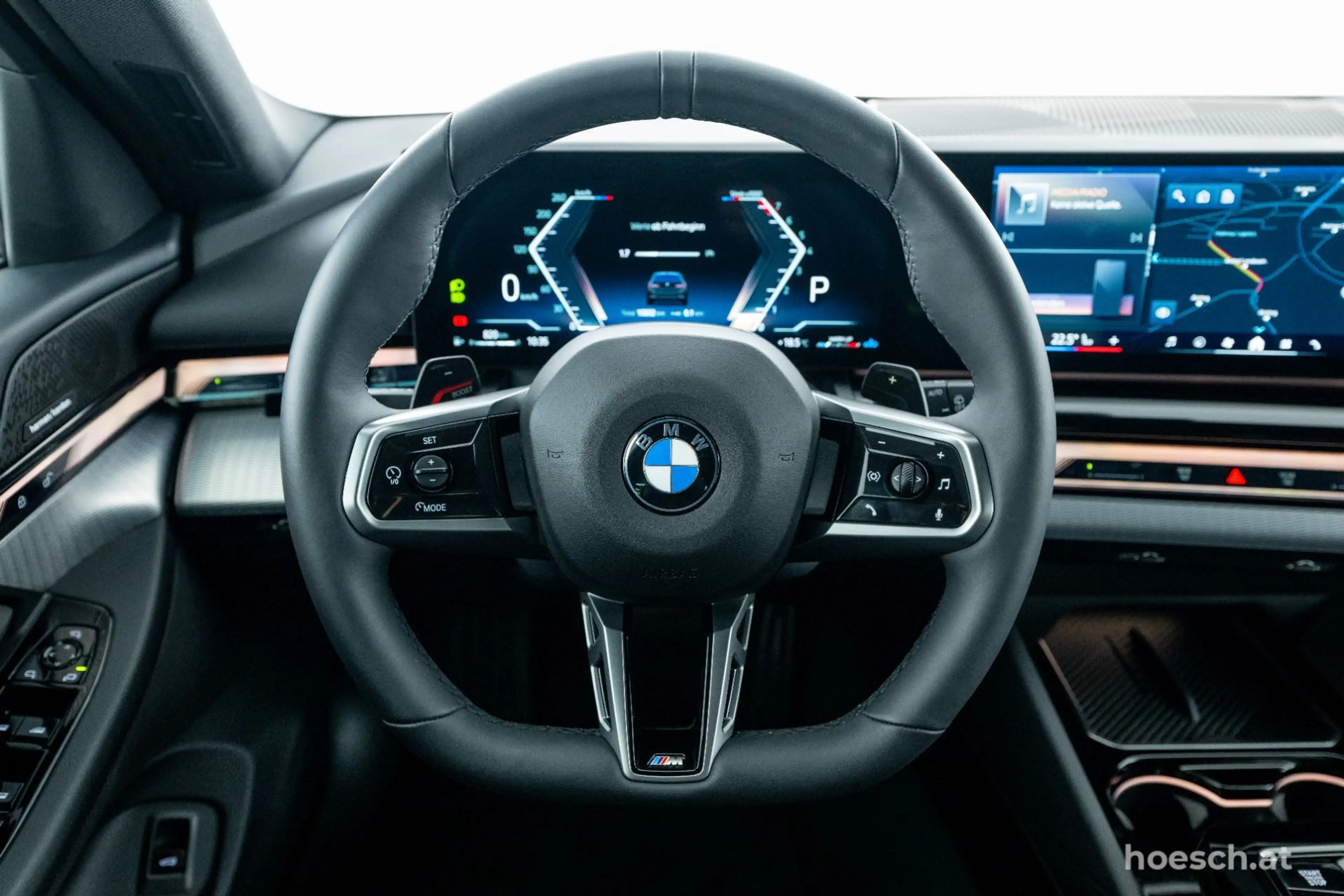 BMW 520 i Touring M Sport 20" H&K AHK ASSISTENZ AKTION — photo 6