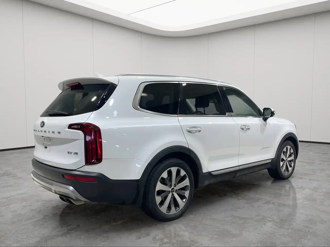 Kia Telluride снимка Kia Telluride