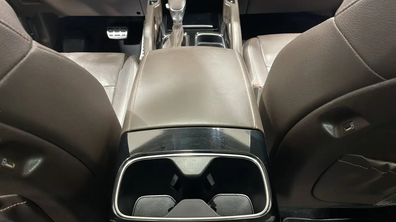 Kia Telluride снимка Kia Telluride