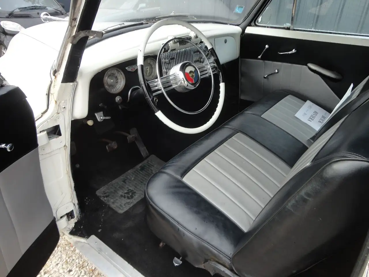 Buick Riviera COUPE 8, foto 2