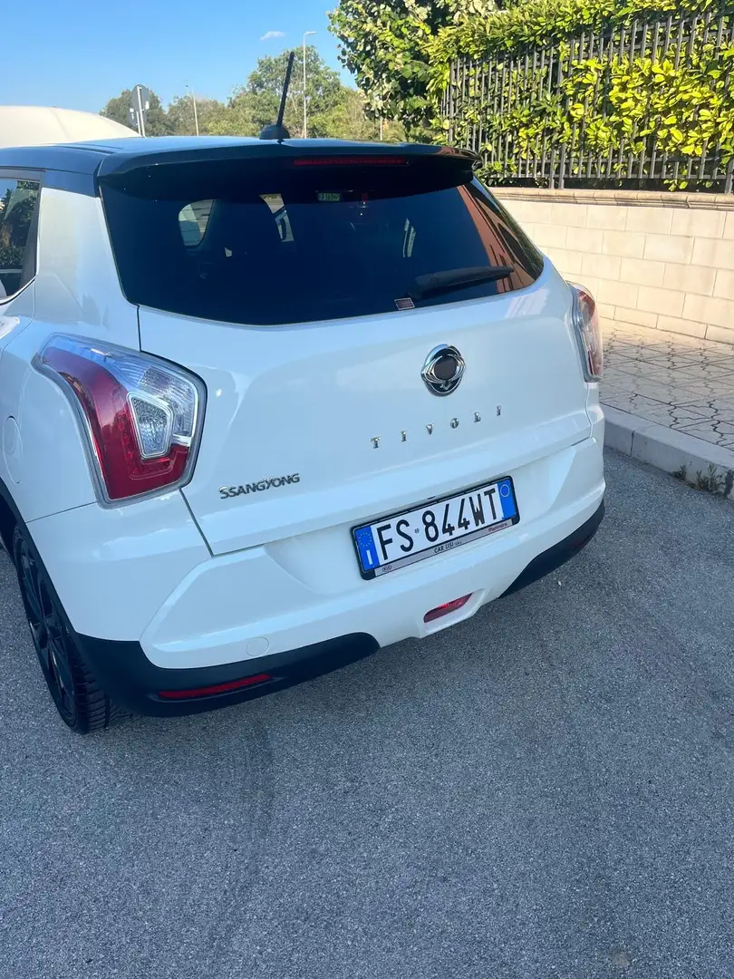 SsangYong Tivoli Tivoli 1.6 Be c/aebs 2wd my18 Bianco - 2