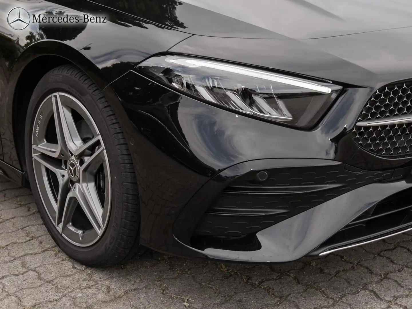 Mercedes-Benz A 200 Lim. AMG MBUX+RüKam+LED+AHK+18+Winter-P. Schwarz - 2