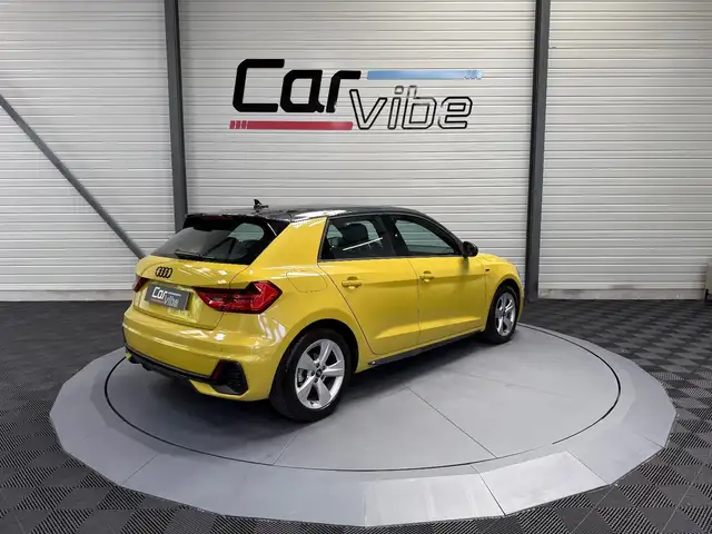 Audi A1 view 3