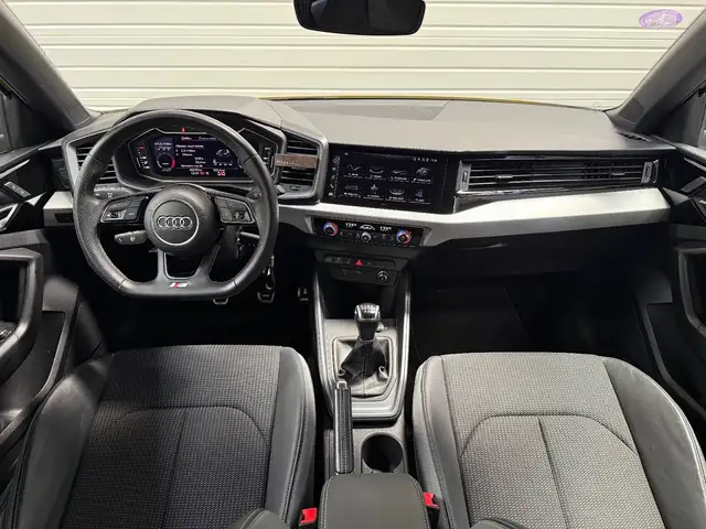 Audi A1 view 2