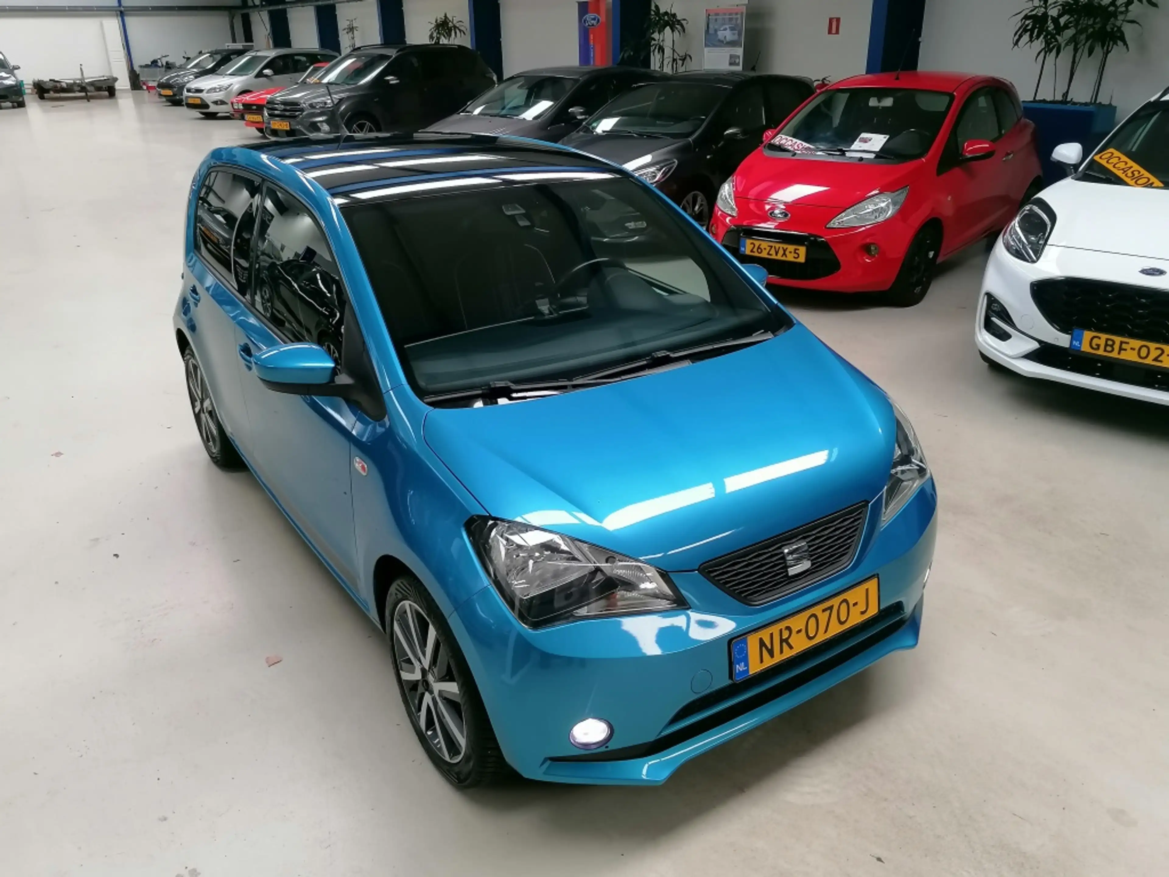 SEAT Mii 1.0 Sport Connect — photo 11