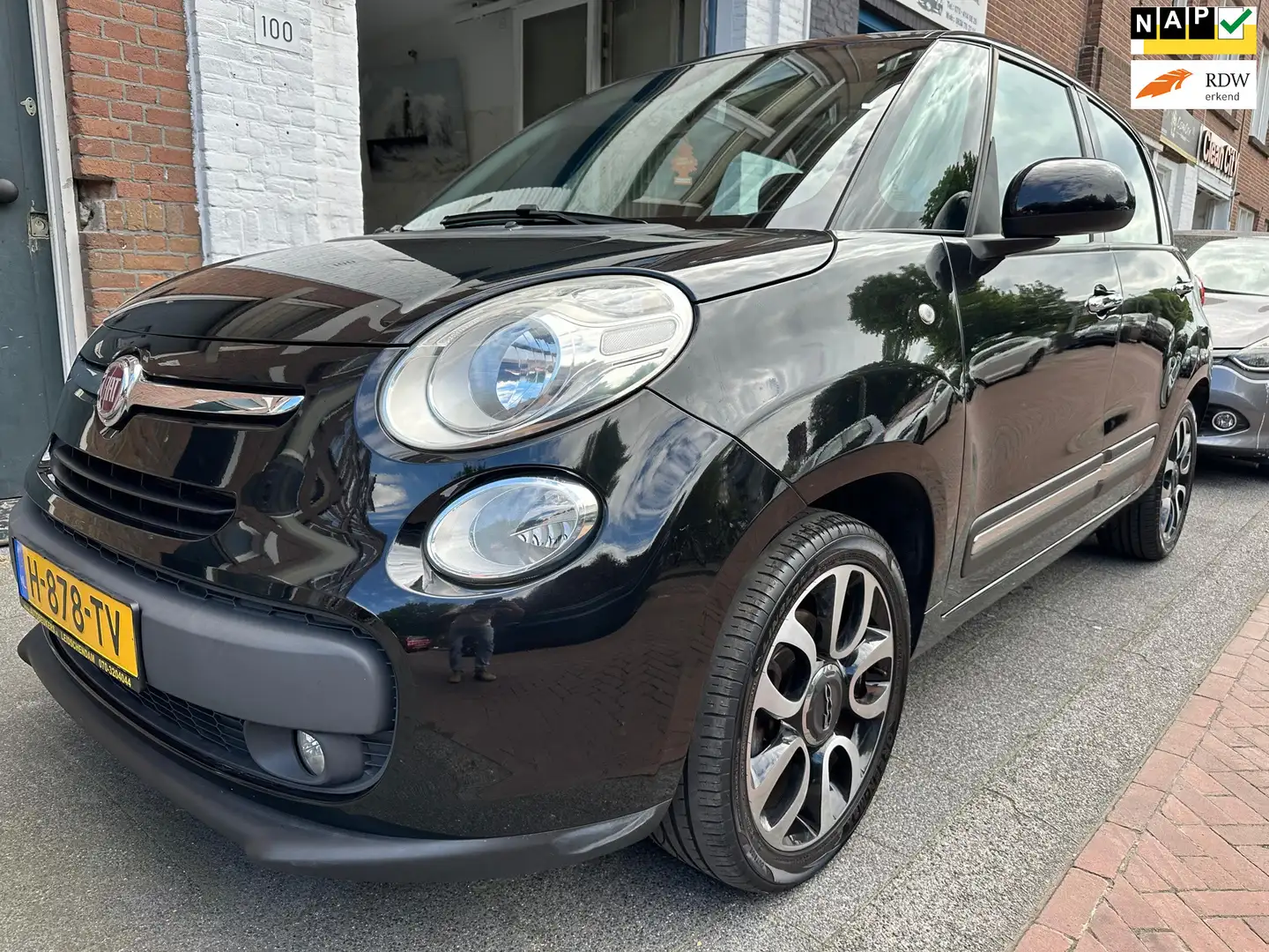 Fiat 500L 1.4-16V Lounge Panorama Cruise PDC LMV Nette Auto Zwart - 1