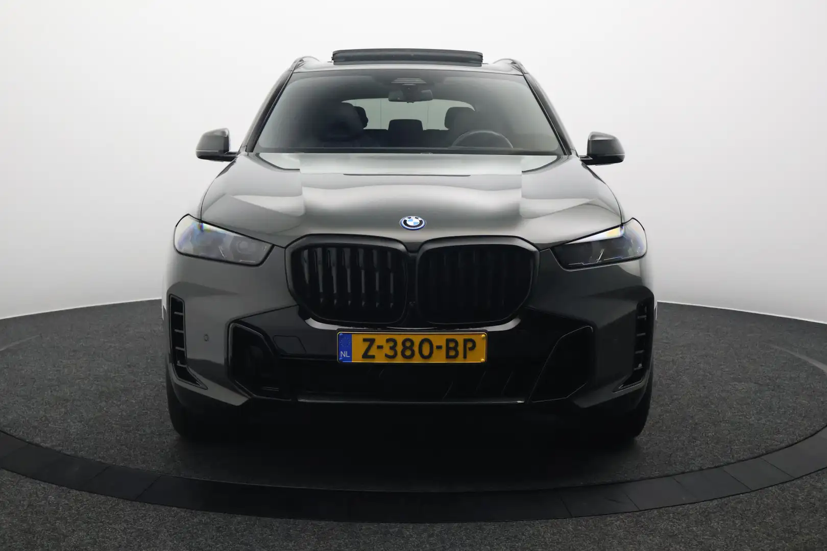 BMW X5 xDrive50e M-Sport Pro 490 PK | Panoramadak | Head- Grijs - 2