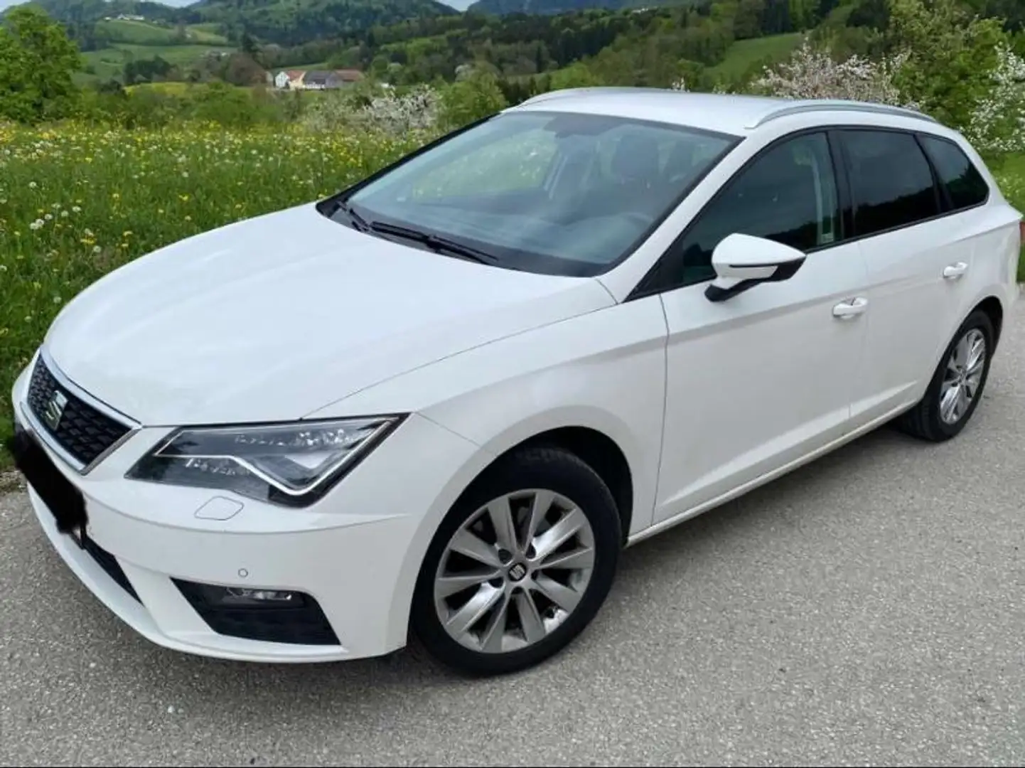 SEAT Leon Leon ST Style Fast Lane 1,6 TDI Start-Stopp Weiß - 1