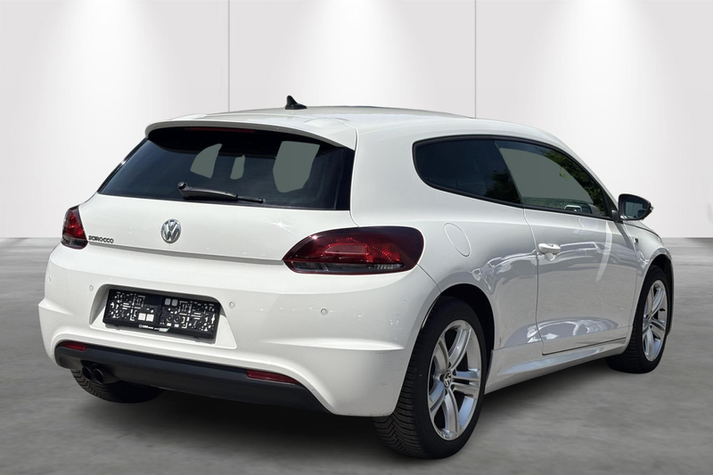 Volkswagen Scirocco 1.4 TSi 118kW Black Wind — photo 4