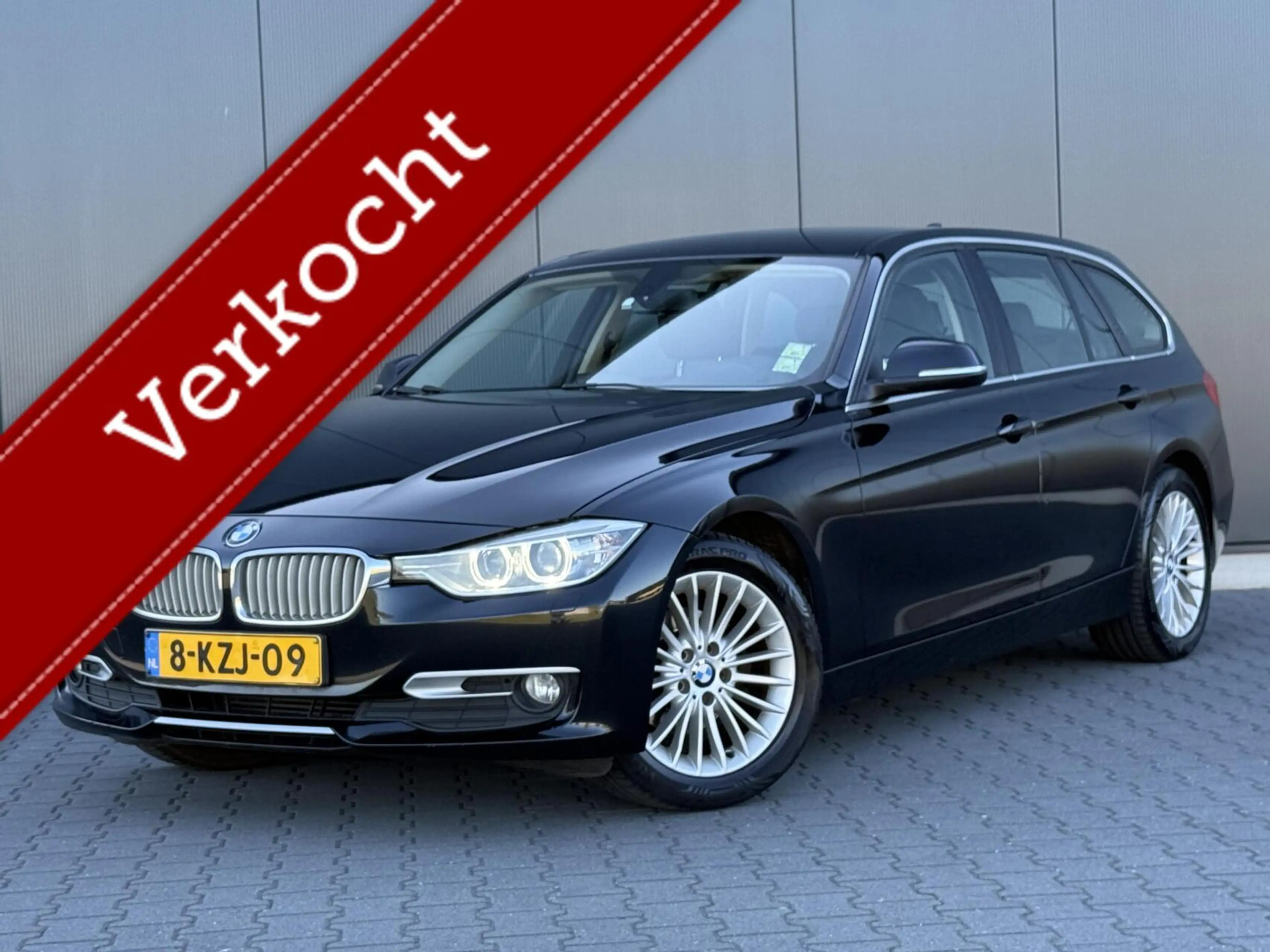BMW 316 3-serie Touring 316I Modern Leder - Navi - Xenon -