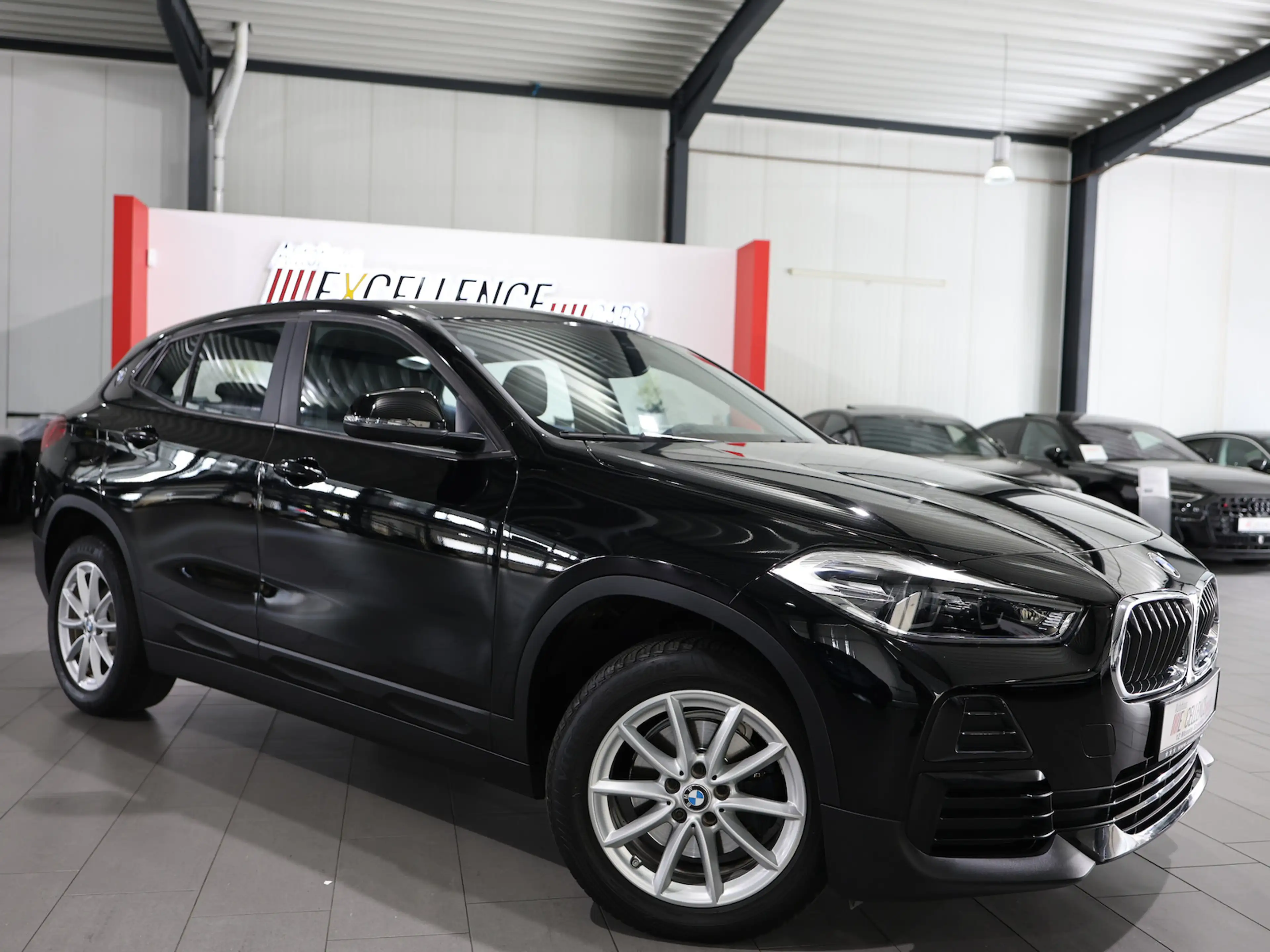 BMW X2 sDrive 18d Advantage BUSINESS / 1.HAND / LED — photo 3
