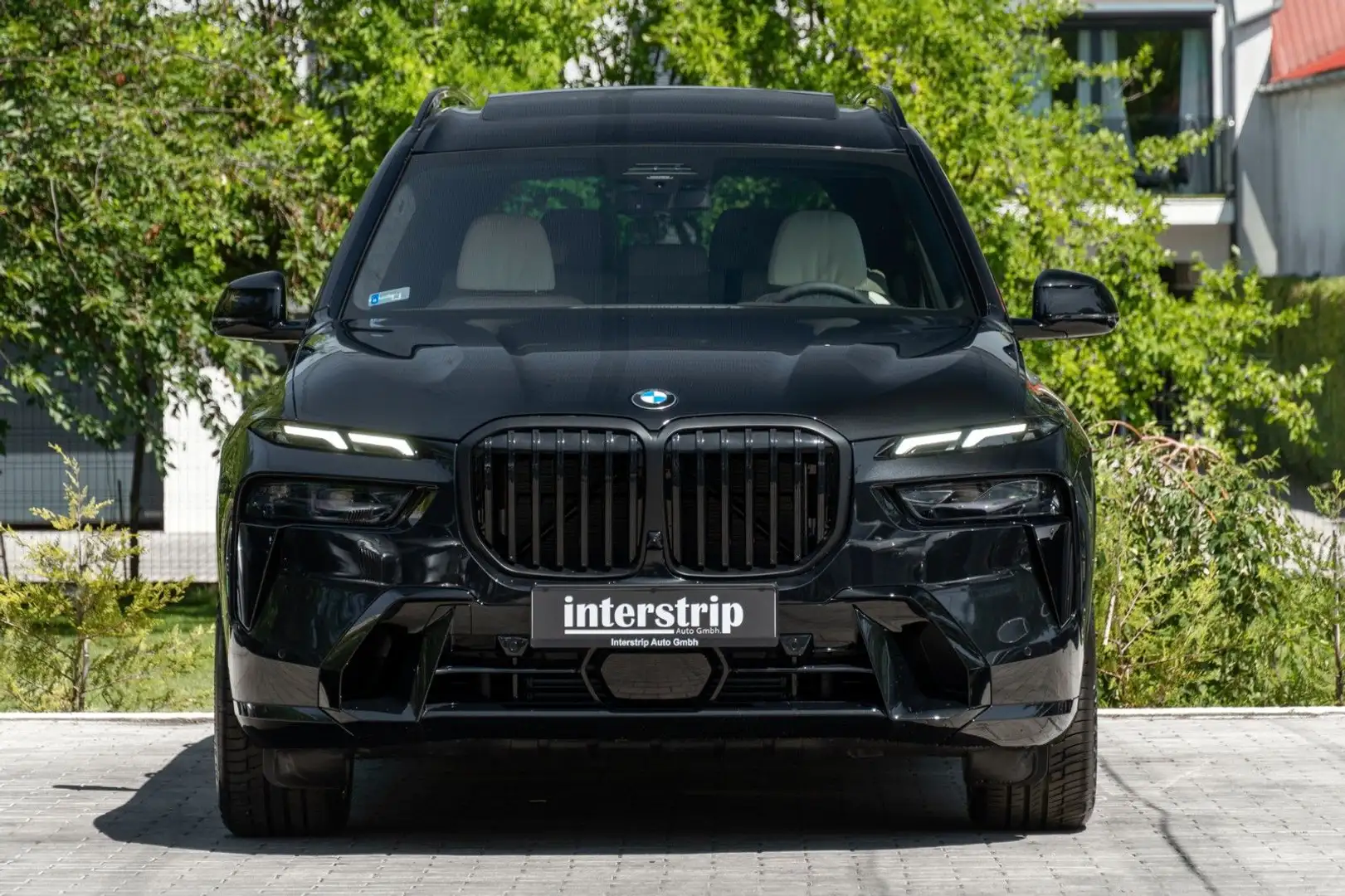 BMW X7 40d M SPORT.SOFTC.LUFTF.PANO.DR.ASS.AHK.5/100 Schwarz - 2