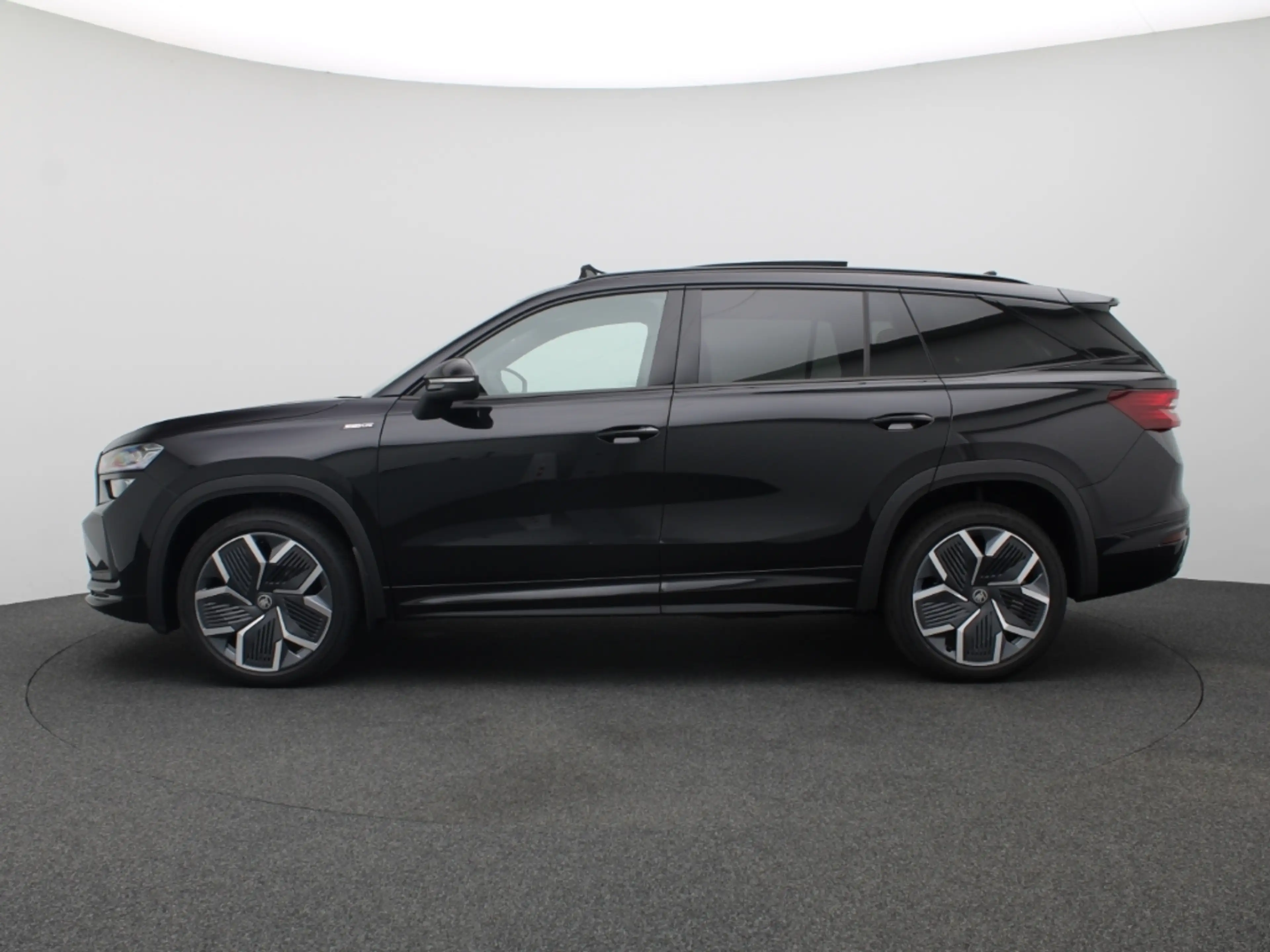 Skoda Kodiaq 2.0 TDI 142 kW 4x4 Sportline Canton Virtual AHK 7- — photo 3