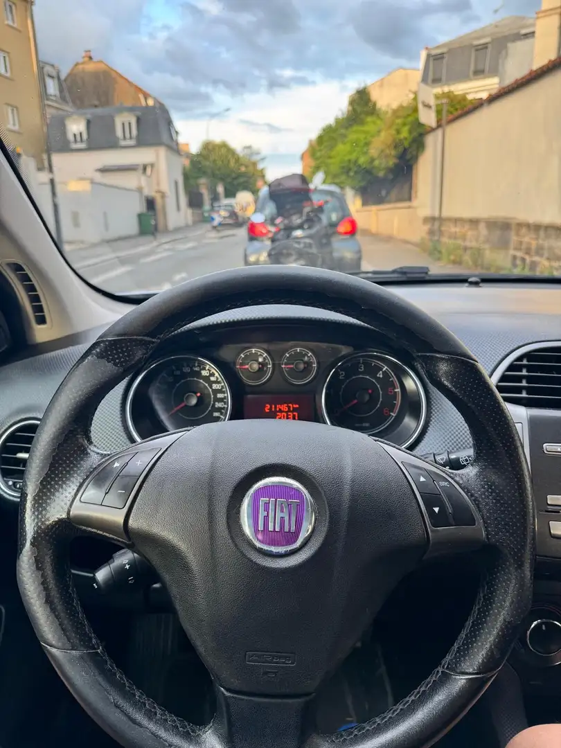 Fiat Bravo 1.6 16V MULTIJET 105 EMOTION - 2