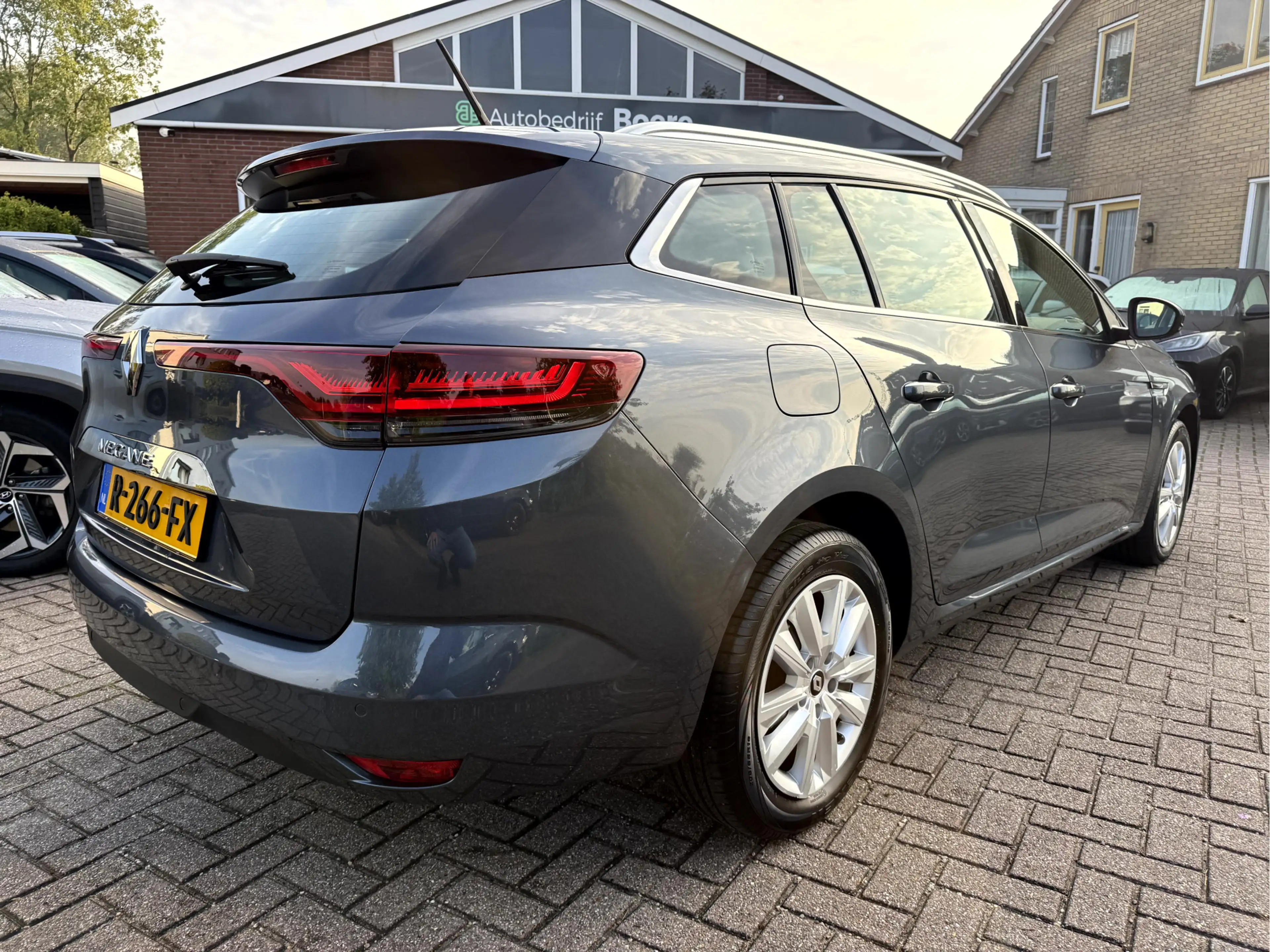 Renault Megane Estate 1.3 TCe 140pk Business NL. Auto, Camera, Ap — photo 3
