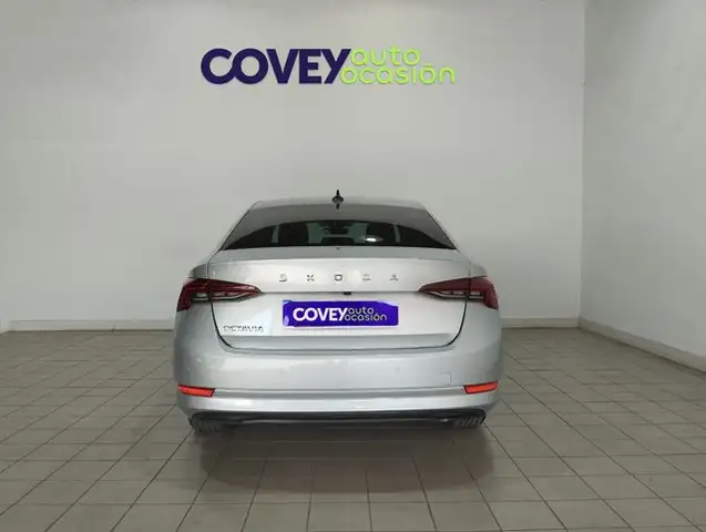 Skoda Octavia view 5