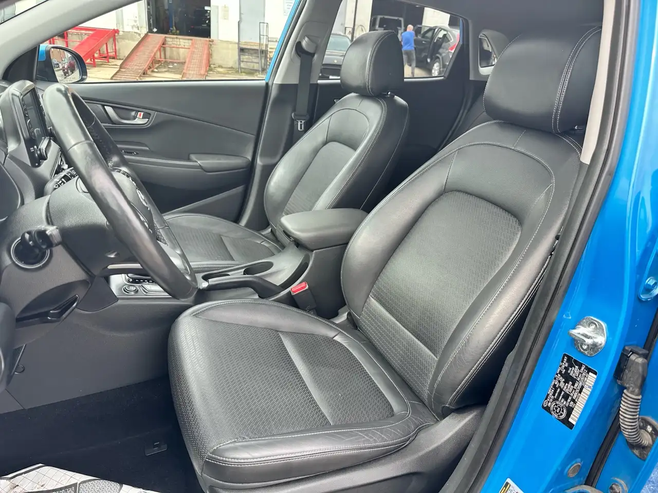 Hyundai KONA снимка Hyundai KONA