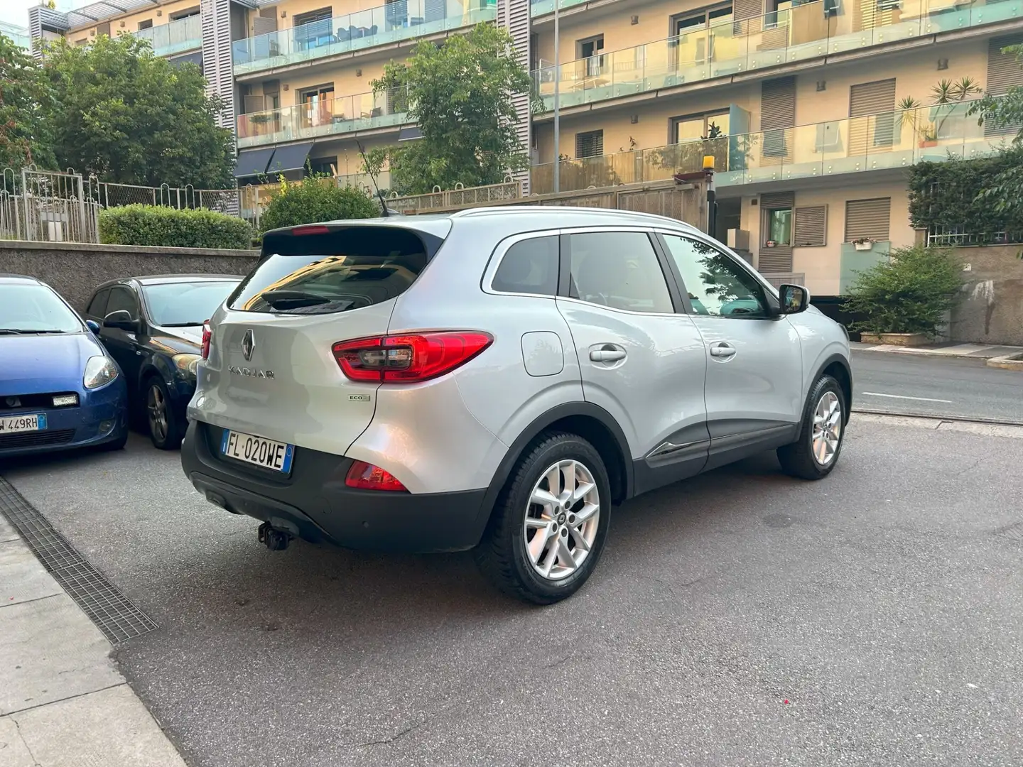 Renault Kadjar dCi 8V 110CV Energy Intens DISTRIBUZIONE NUOVA Grigio - 2