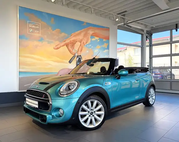 MINI Cooper S Cabrio CHILI ACC+LED+NAVIprof+KAM+
