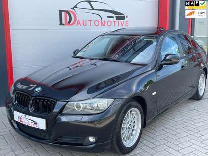 BMW 318 3-serie 318i High Executive NAVI/PDC/STOELVERW/XEN