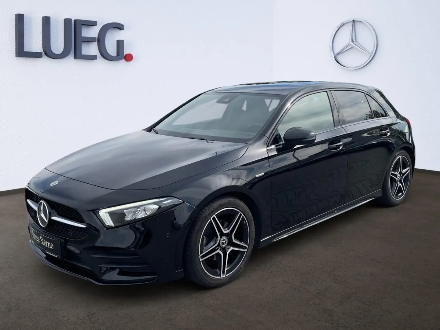 Mercedes-Benz A 180 Kompakt AMG-EDITION+INFOTAINMENT+KAMERA+ Noir - 2