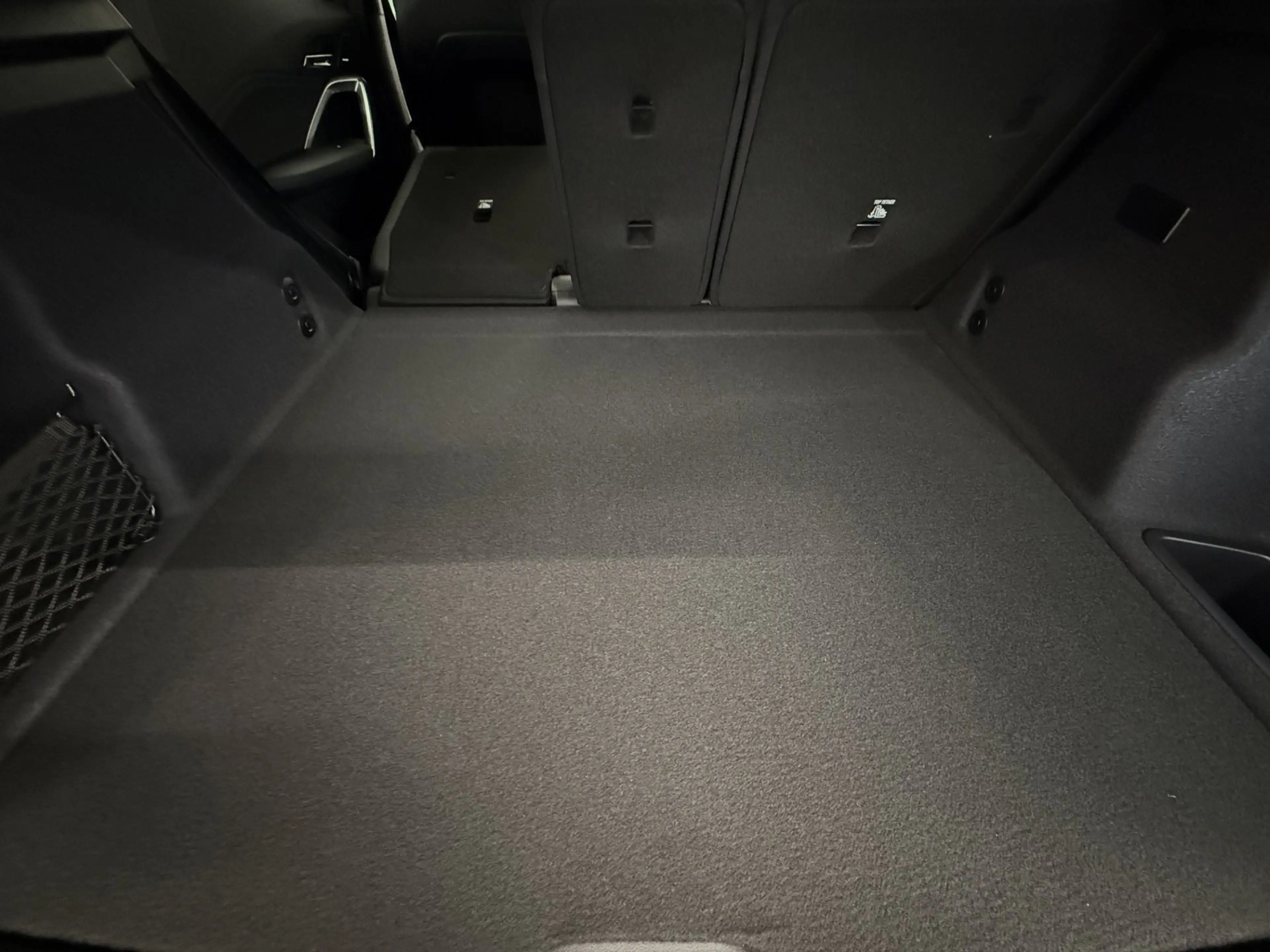 BMW iX1 eDrive20 — photo 14