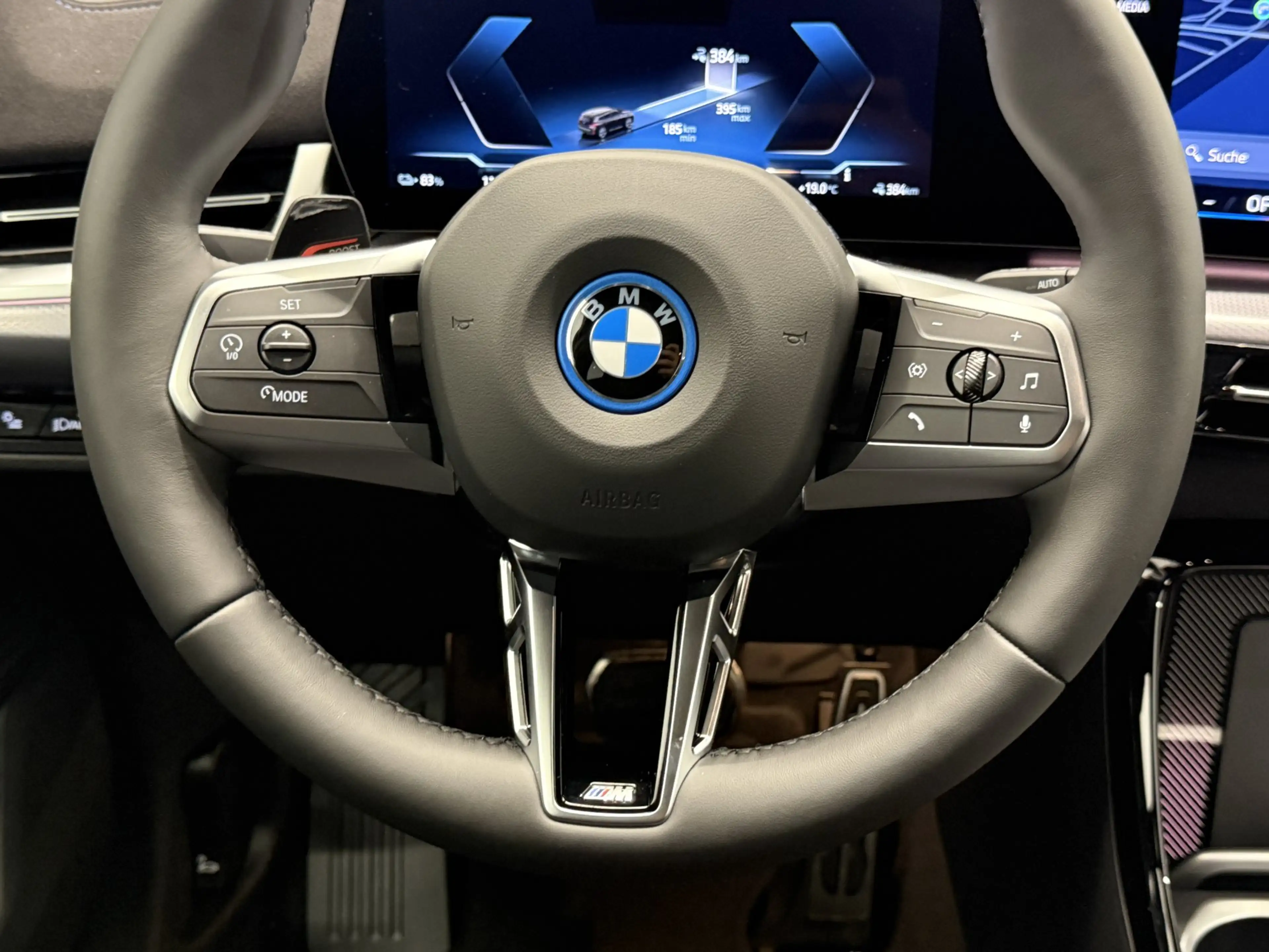 BMW iX1 eDrive20 — photo 10