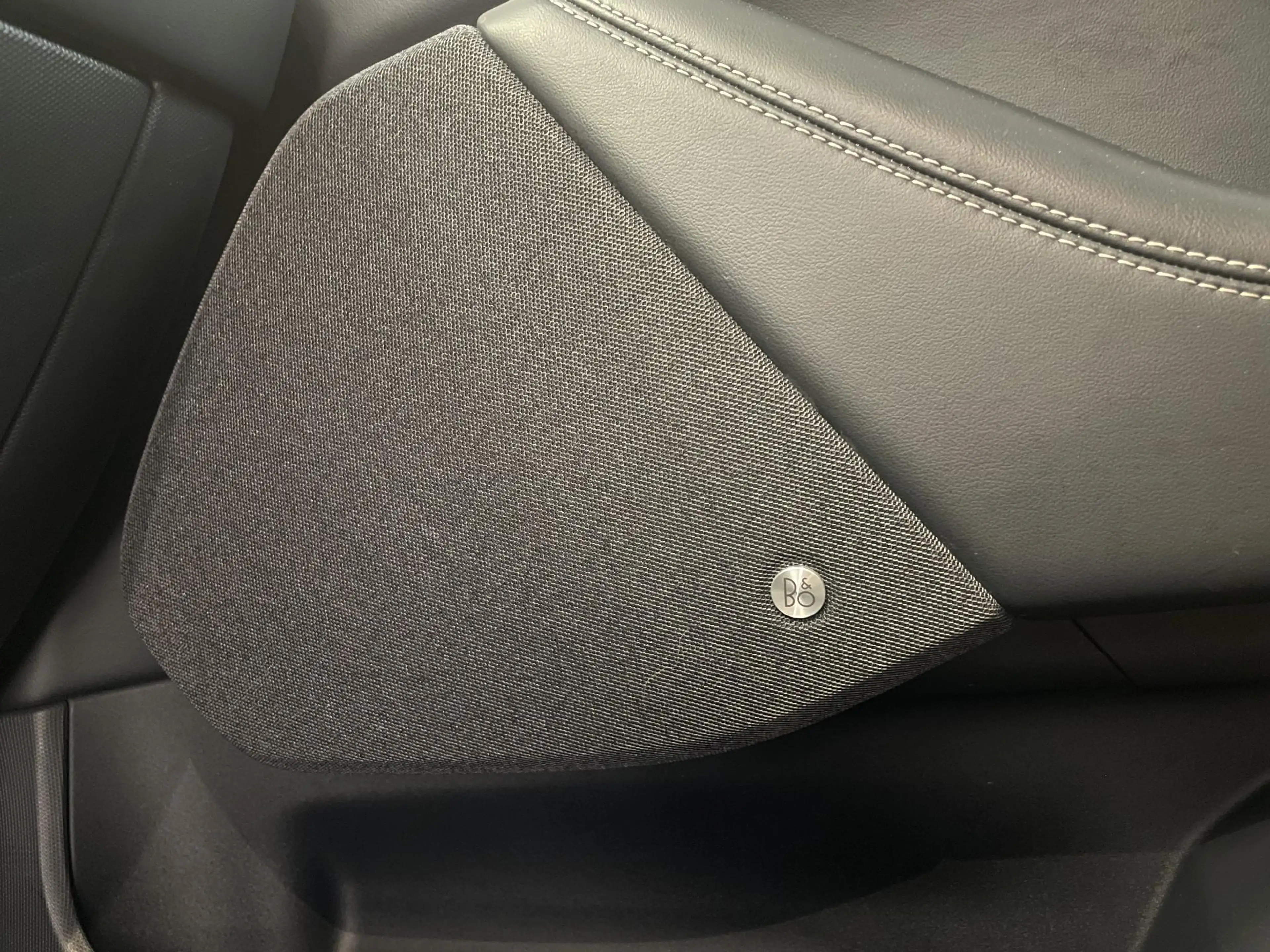 Ford Mustang Mach-E Extended RWD 98 kWh | B&O AUDIO | CARPLAY | SOH 94 — photo 32