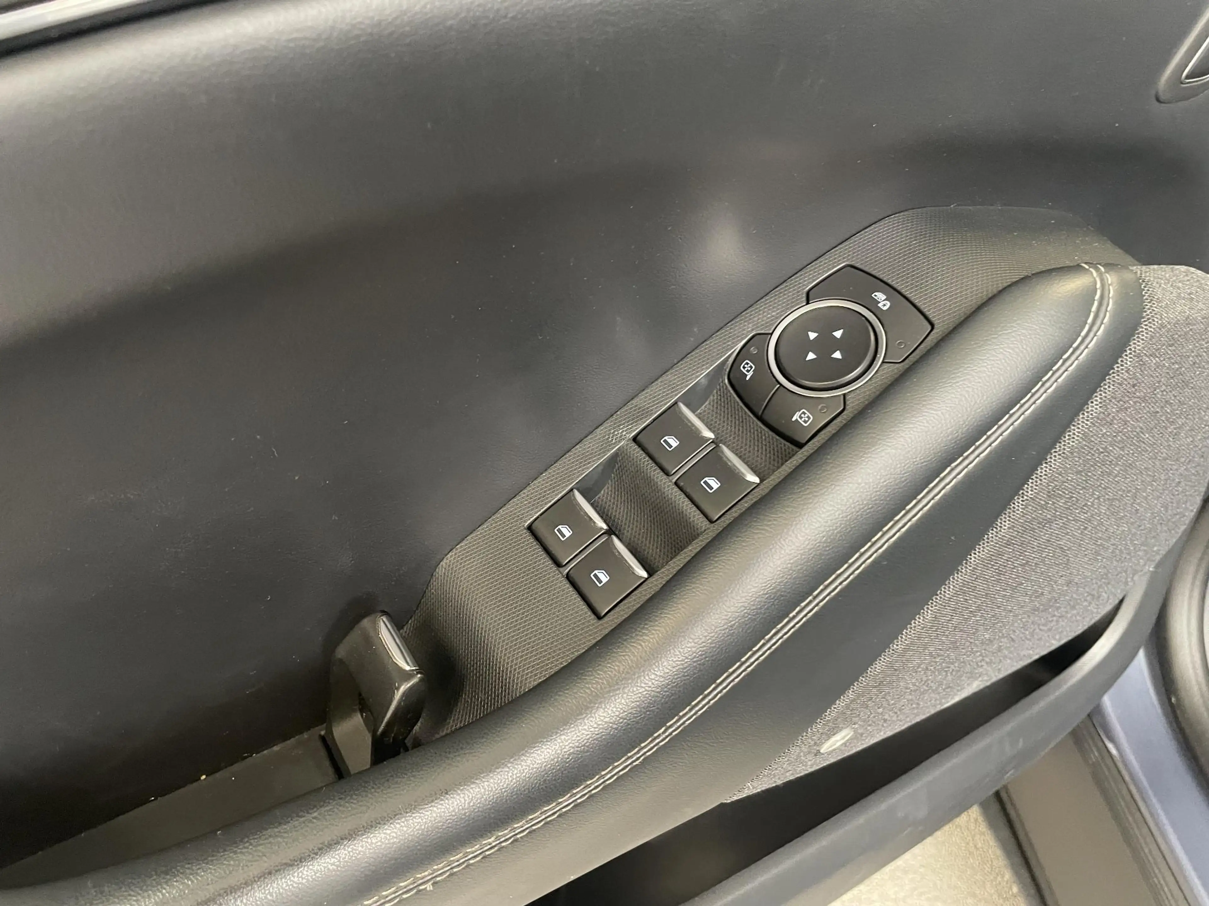 Ford Mustang Mach-E Extended RWD 98 kWh | B&O AUDIO | CARPLAY | SOH 94 — photo 29