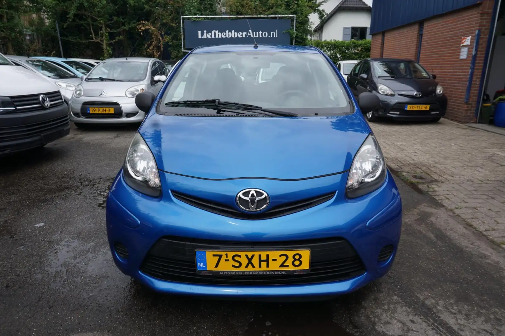 Toyota Aygo 1.0 VVT-i Access Blauw - 2