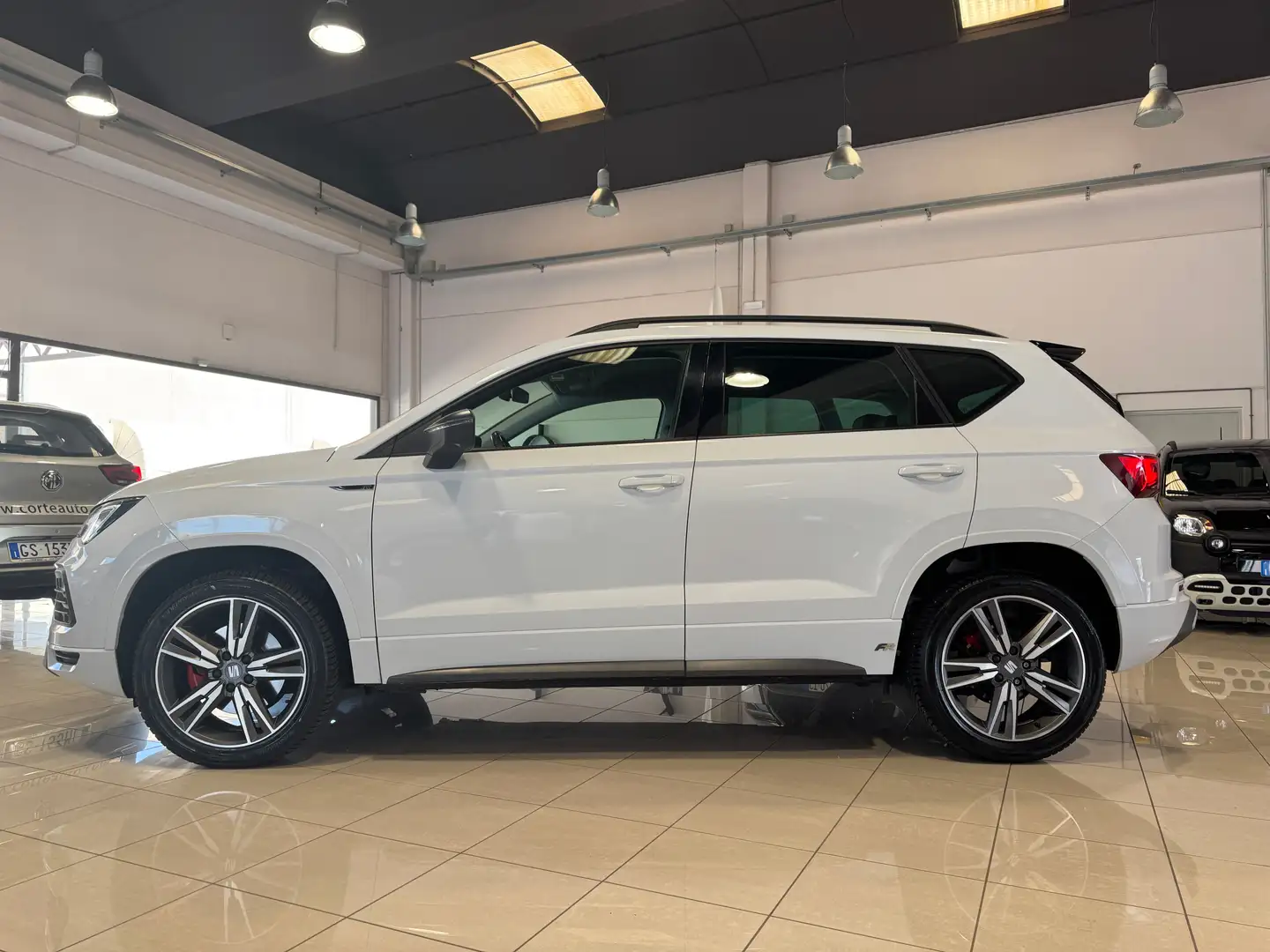 SEAT Ateca 2.0 TDI FR UNICO PROPRIETARIO PRONTA IN SEDE Bianco - 2